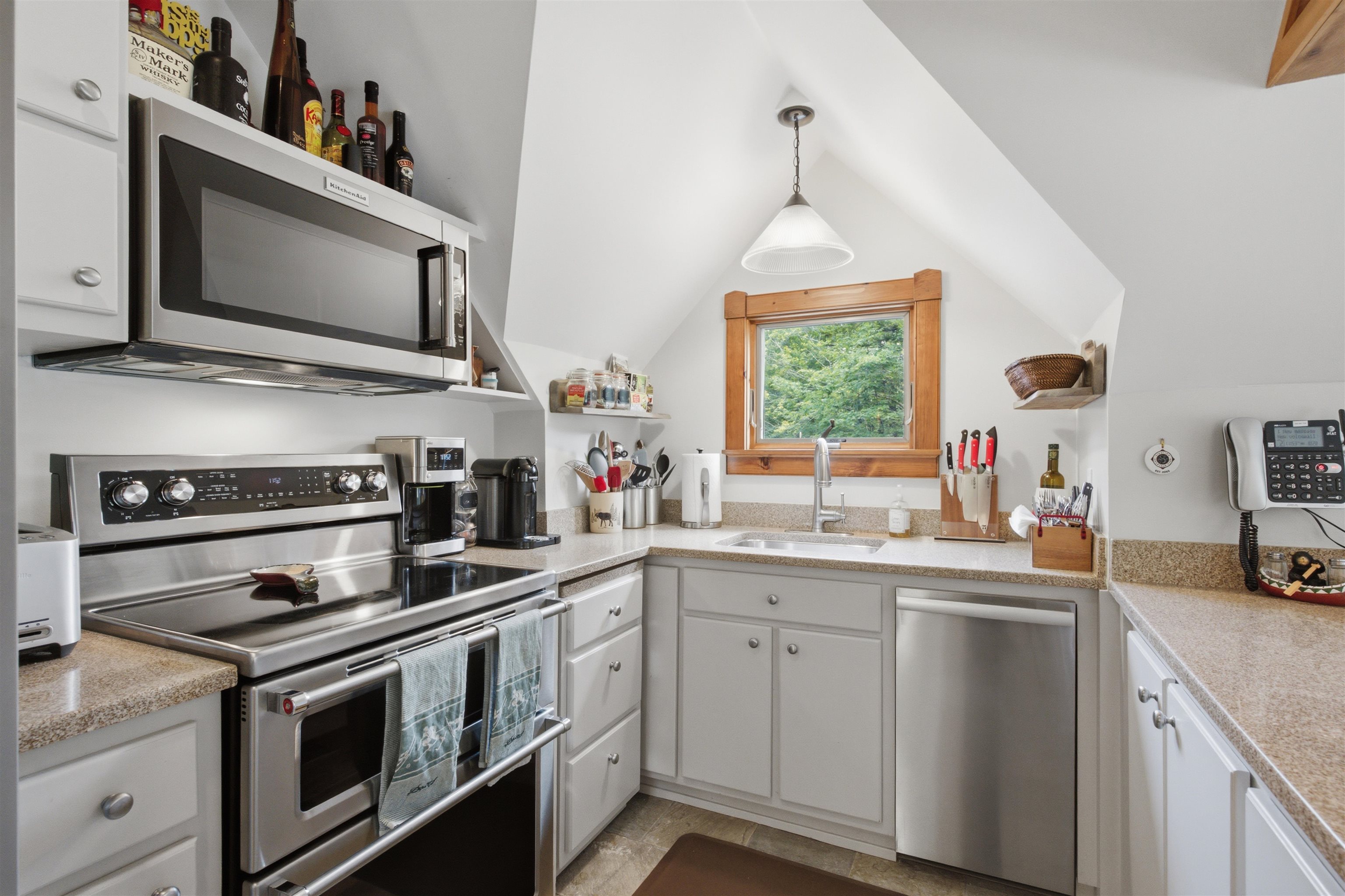 7 Woodrock Road Property Photo 8