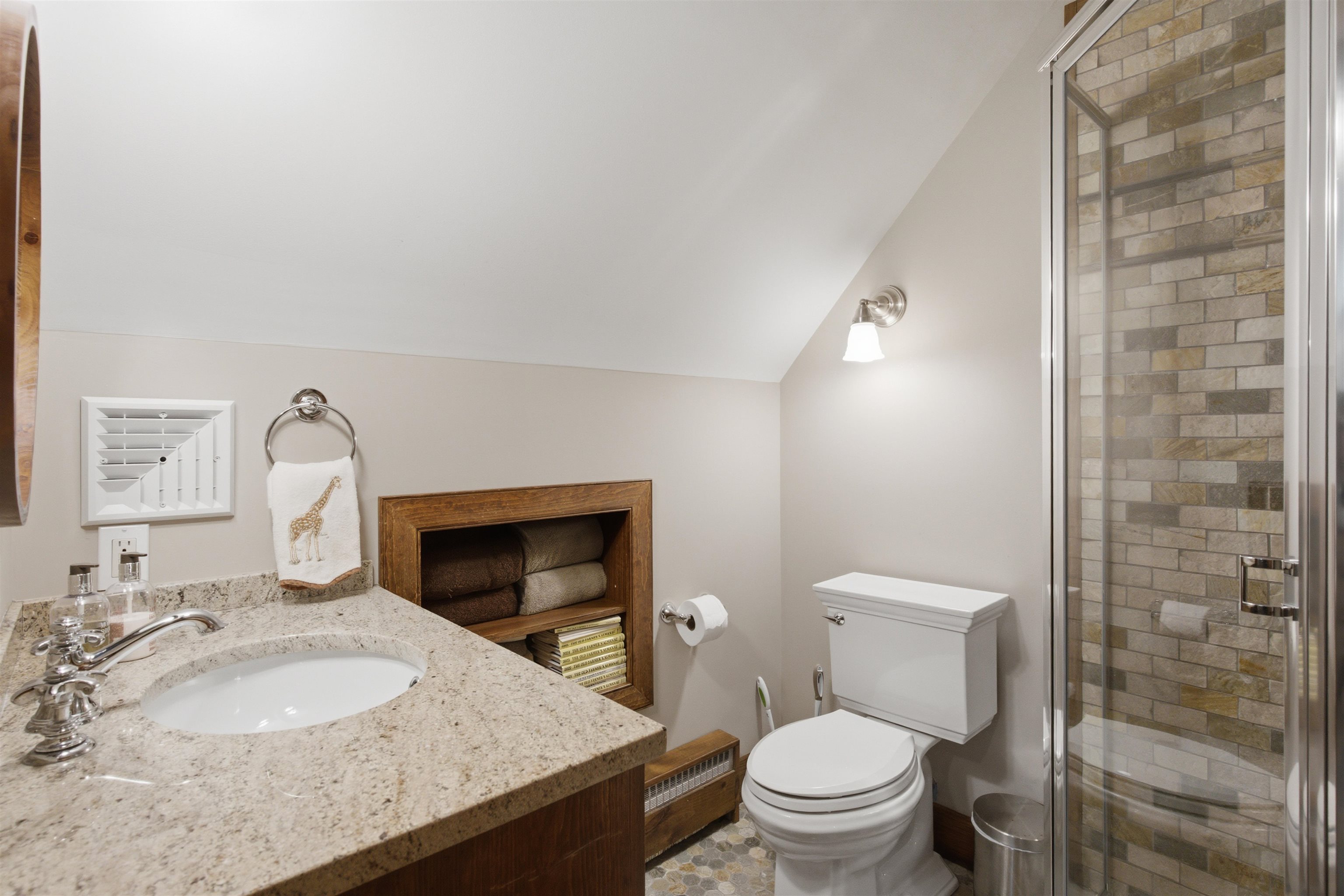 7 Woodrock Road Property Photo 11