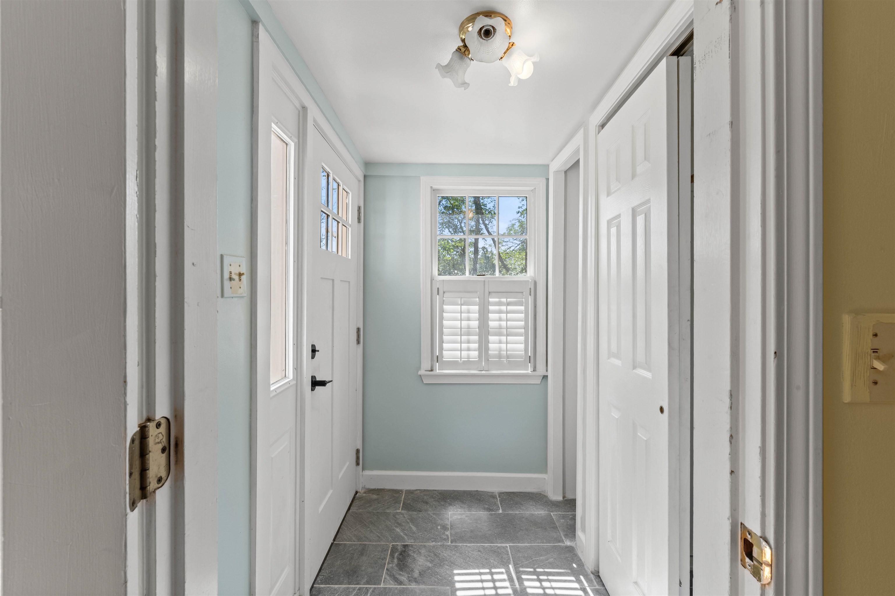 2338 Eaton Road Property Photo 5