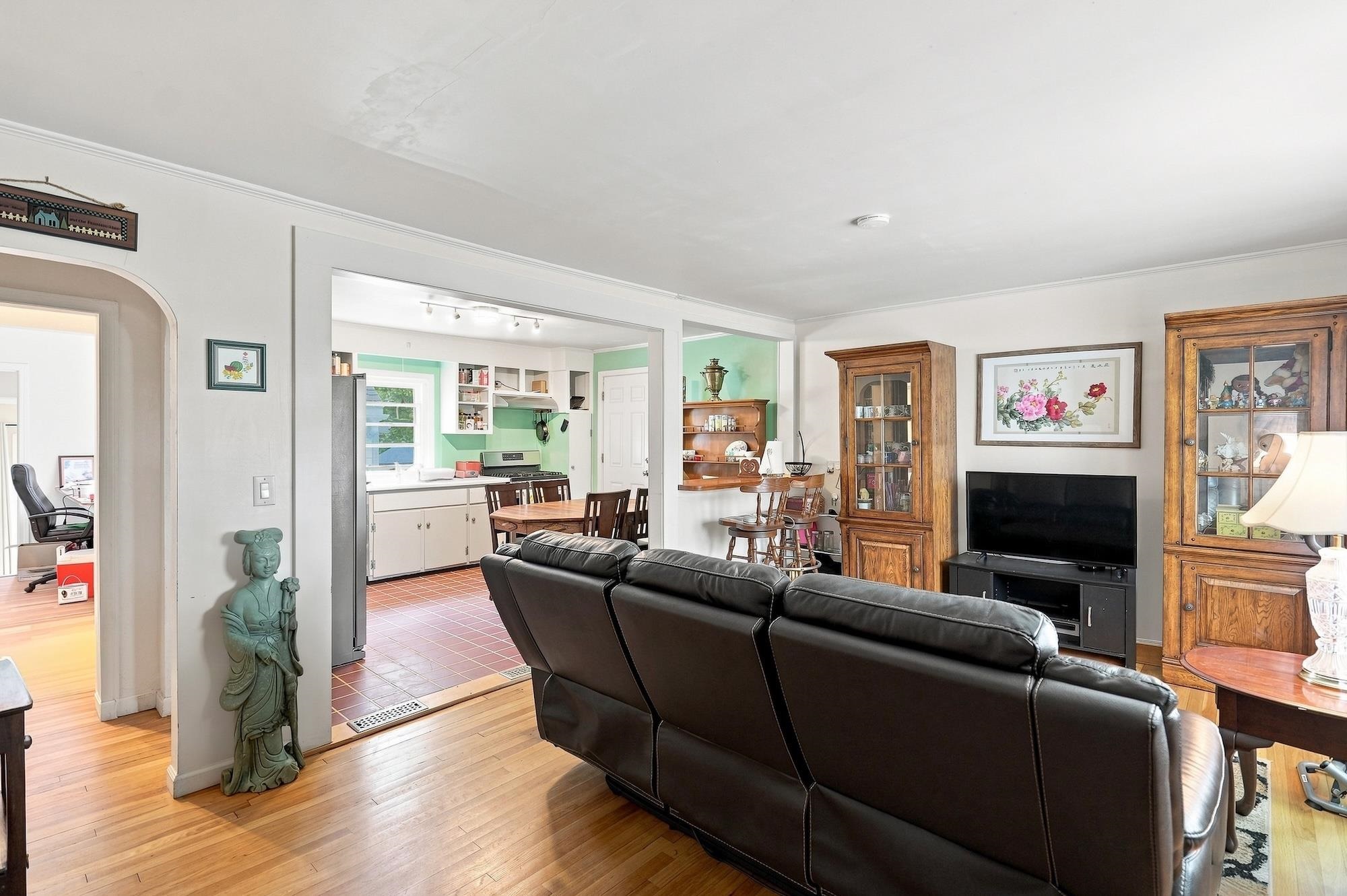 47 Mcintosh Avenue Property Photo 5