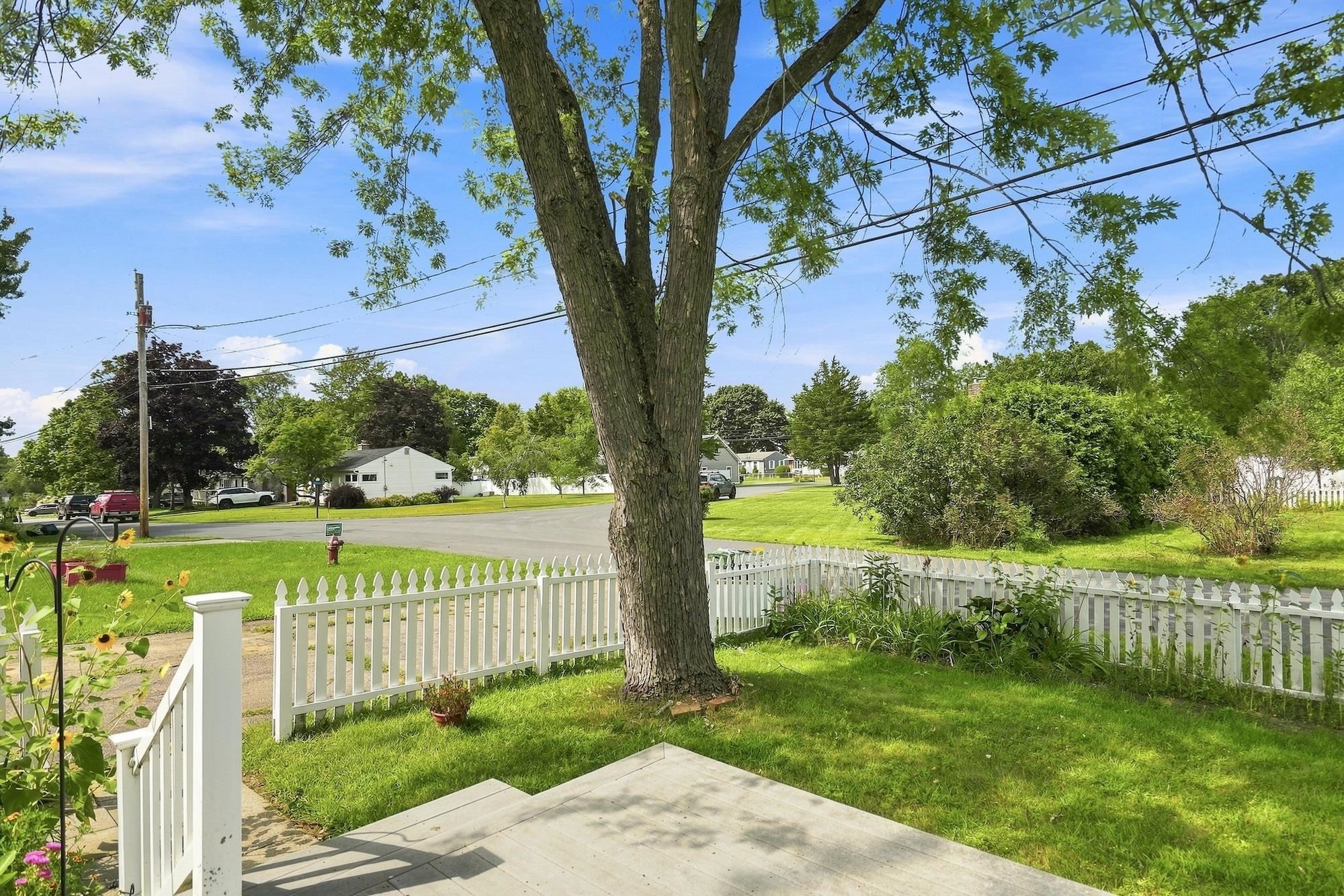 47 Mcintosh Avenue Property Photo 38
