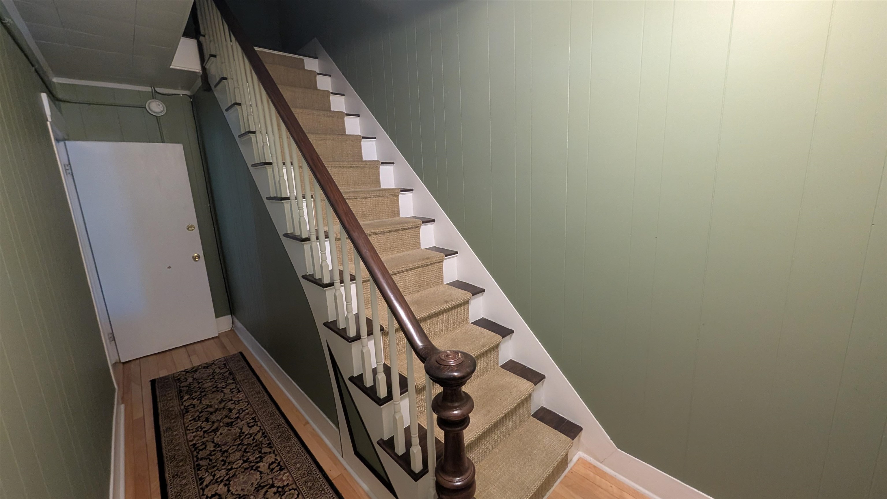 481 Hall Street Property Photo 12