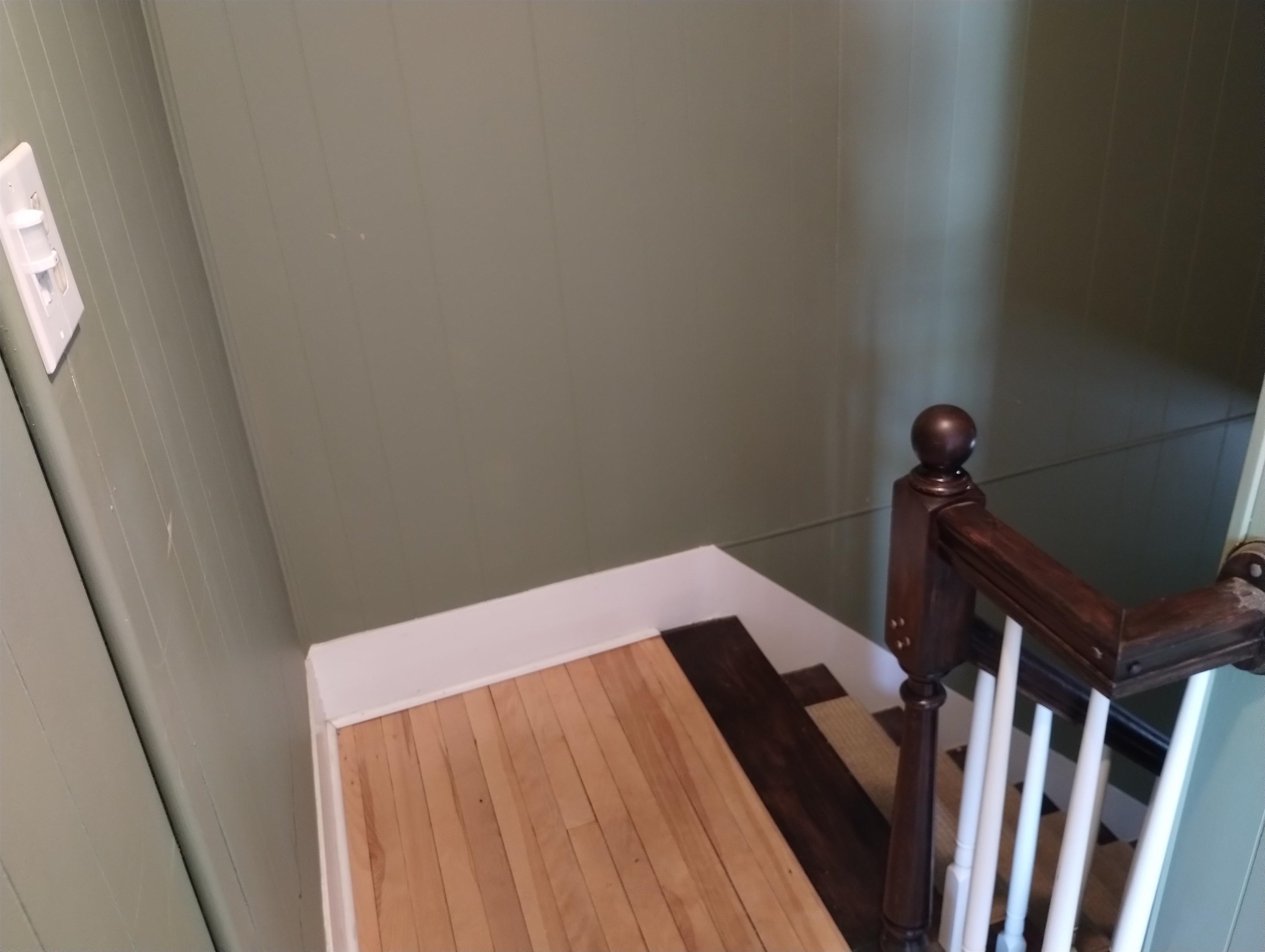 481 Hall Street Property Photo 13