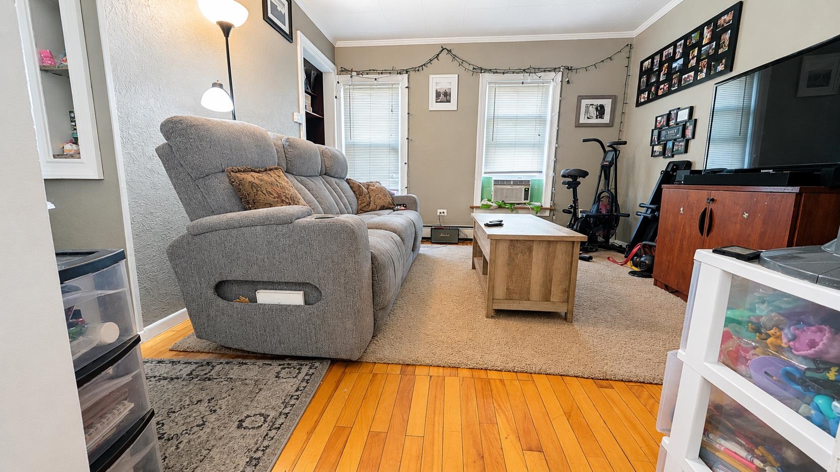 481 Hall Street Property Photo 15