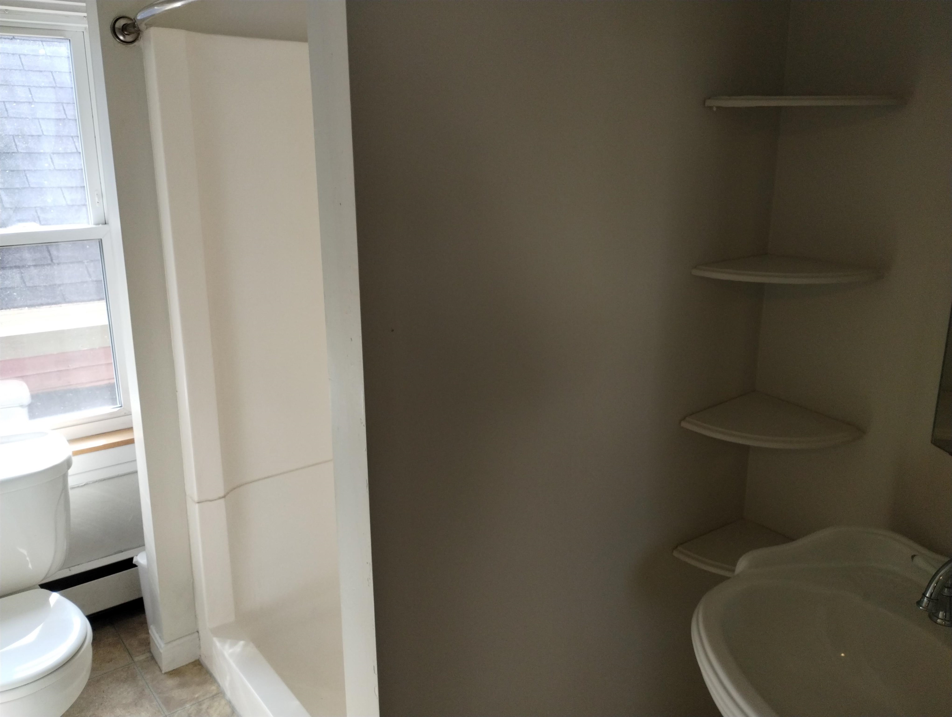 481 Hall Street Property Photo 24
