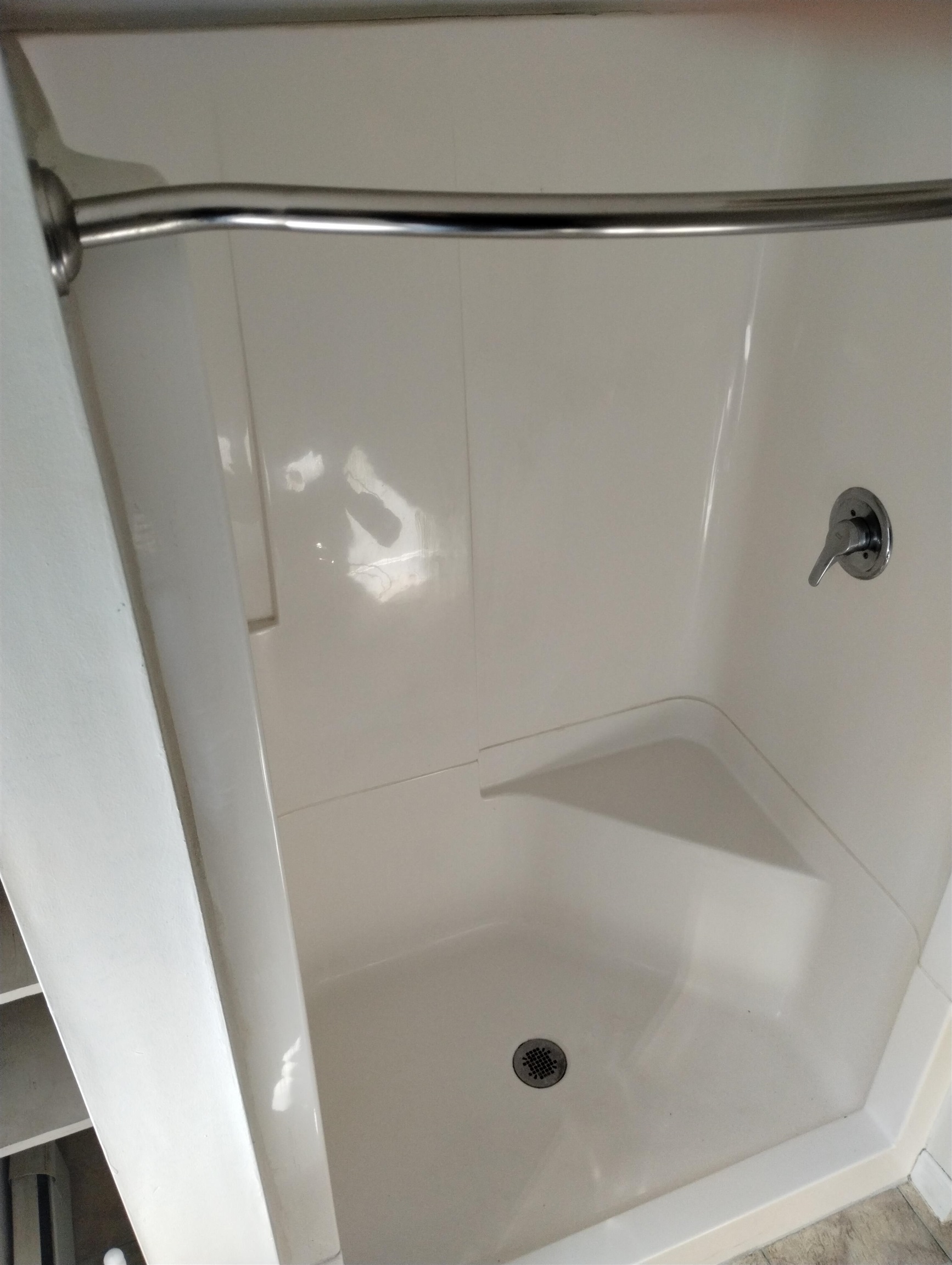 481 Hall Street Property Photo 25