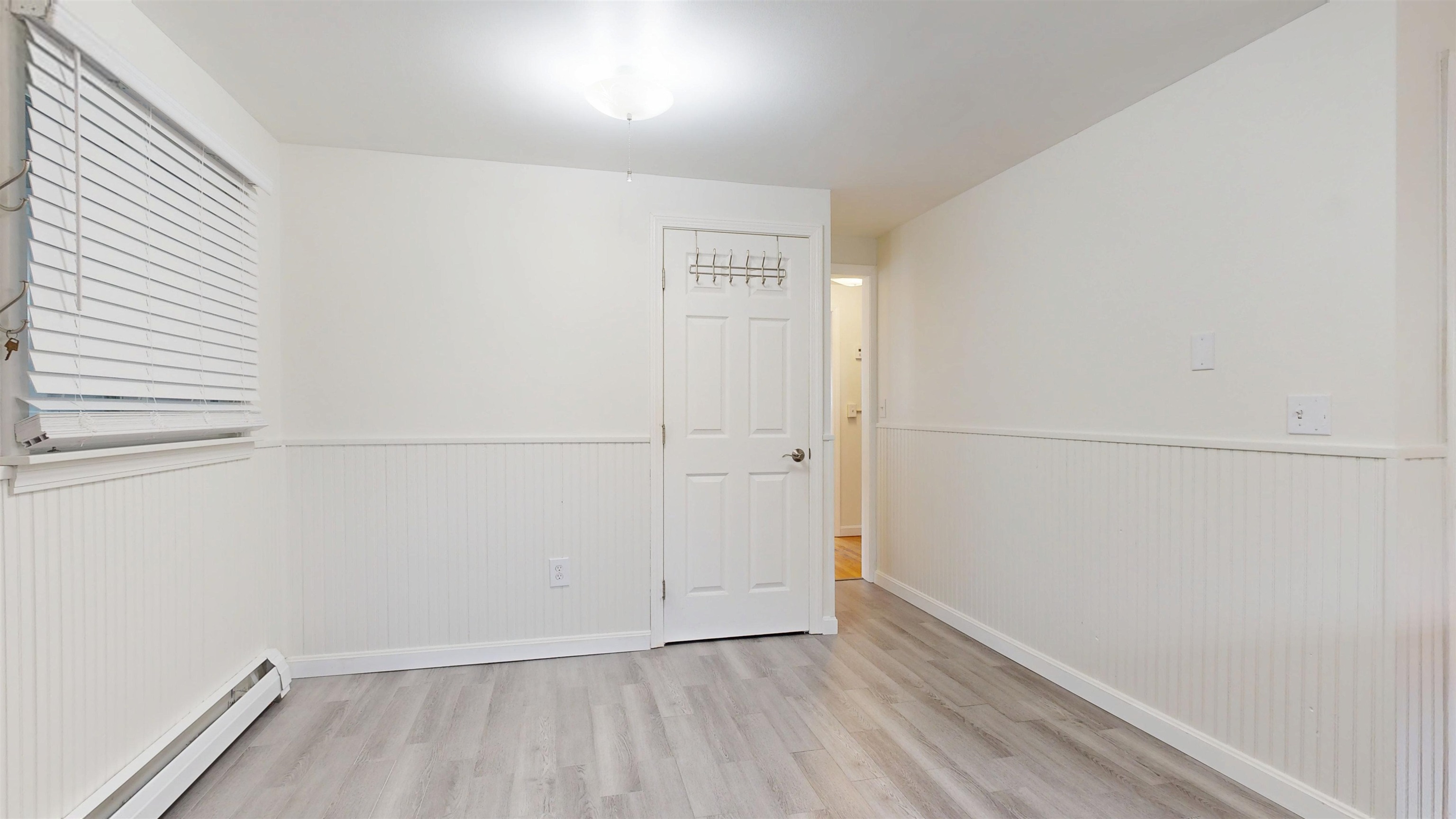 976 North Avenue Property Photo 8