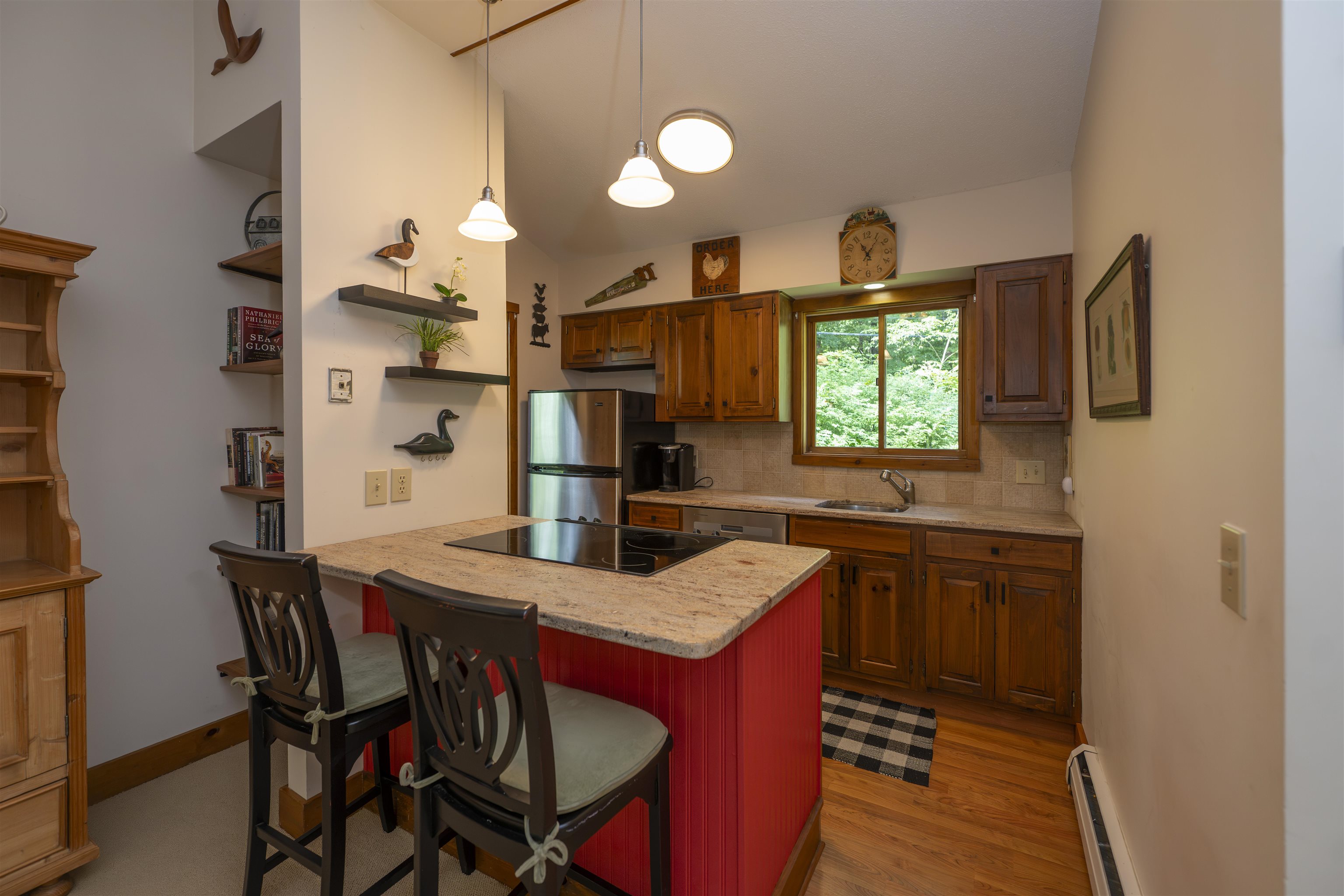 253 Old Quechee Road Property Photo 4