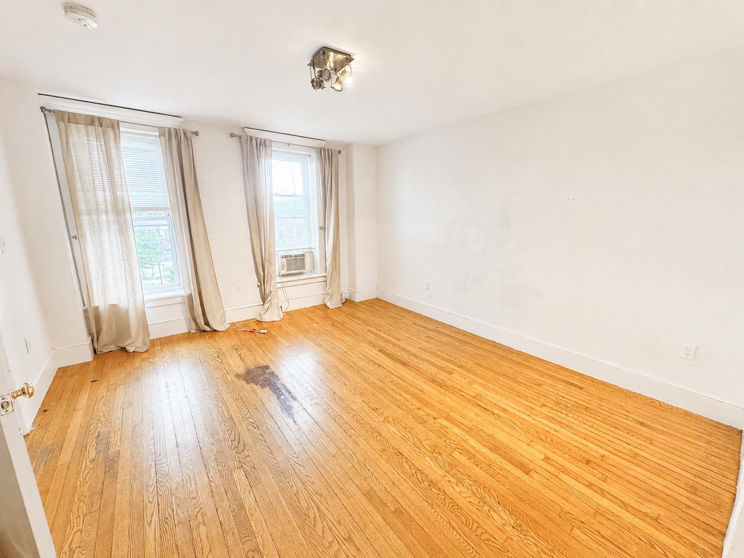 11 Court Street Property Photo 5