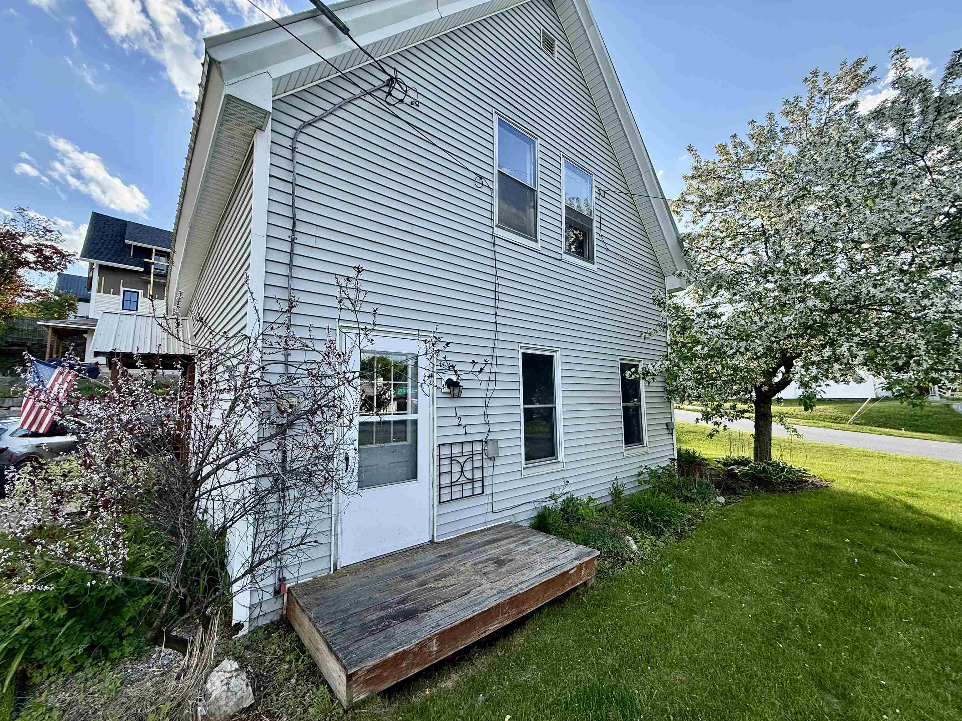 127 Cherry Street Property Photo 2