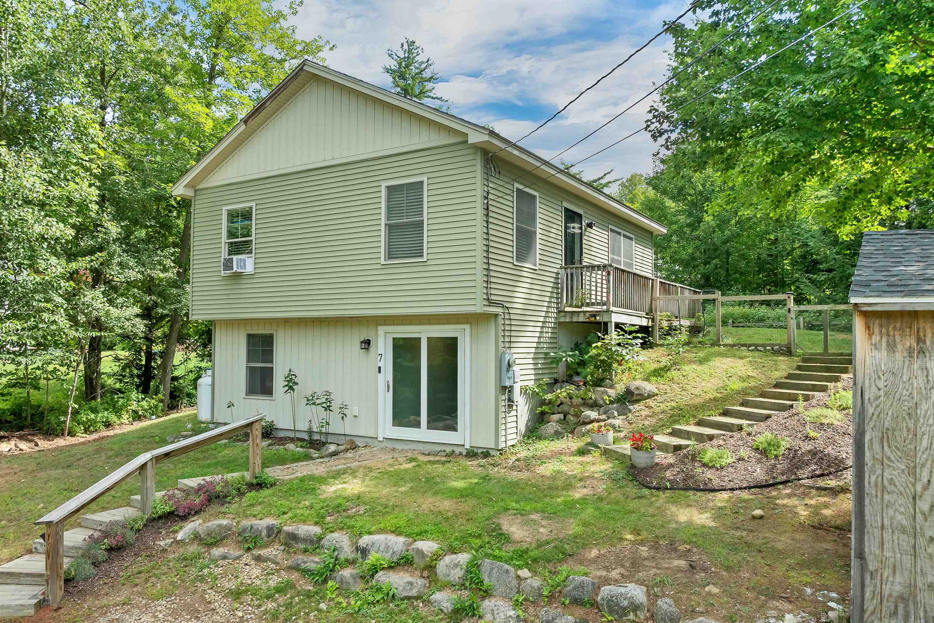 7 Scott Drive Property Photo 2