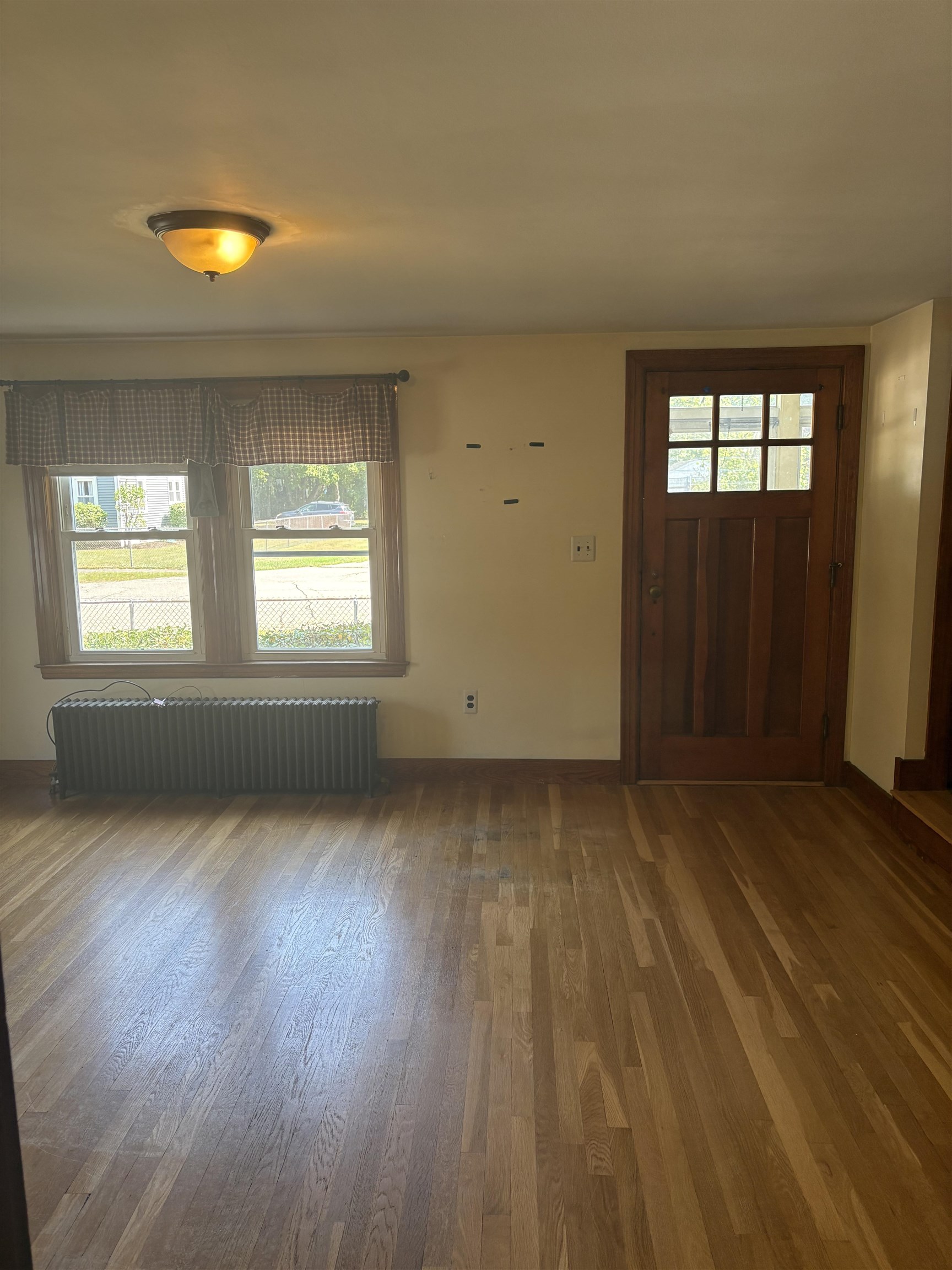 44 Dewey Street Property Photo 2