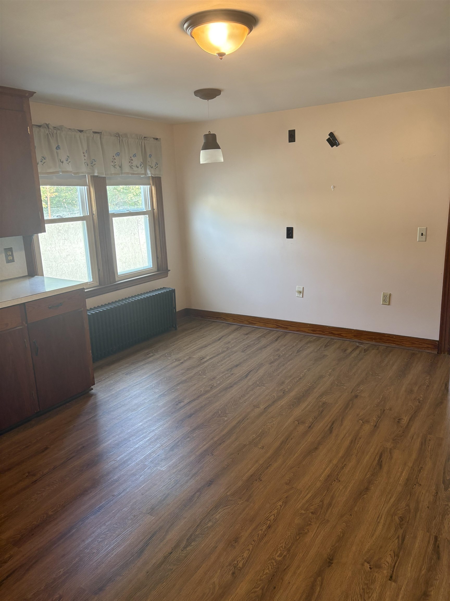 44 Dewey Street Property Photo 6