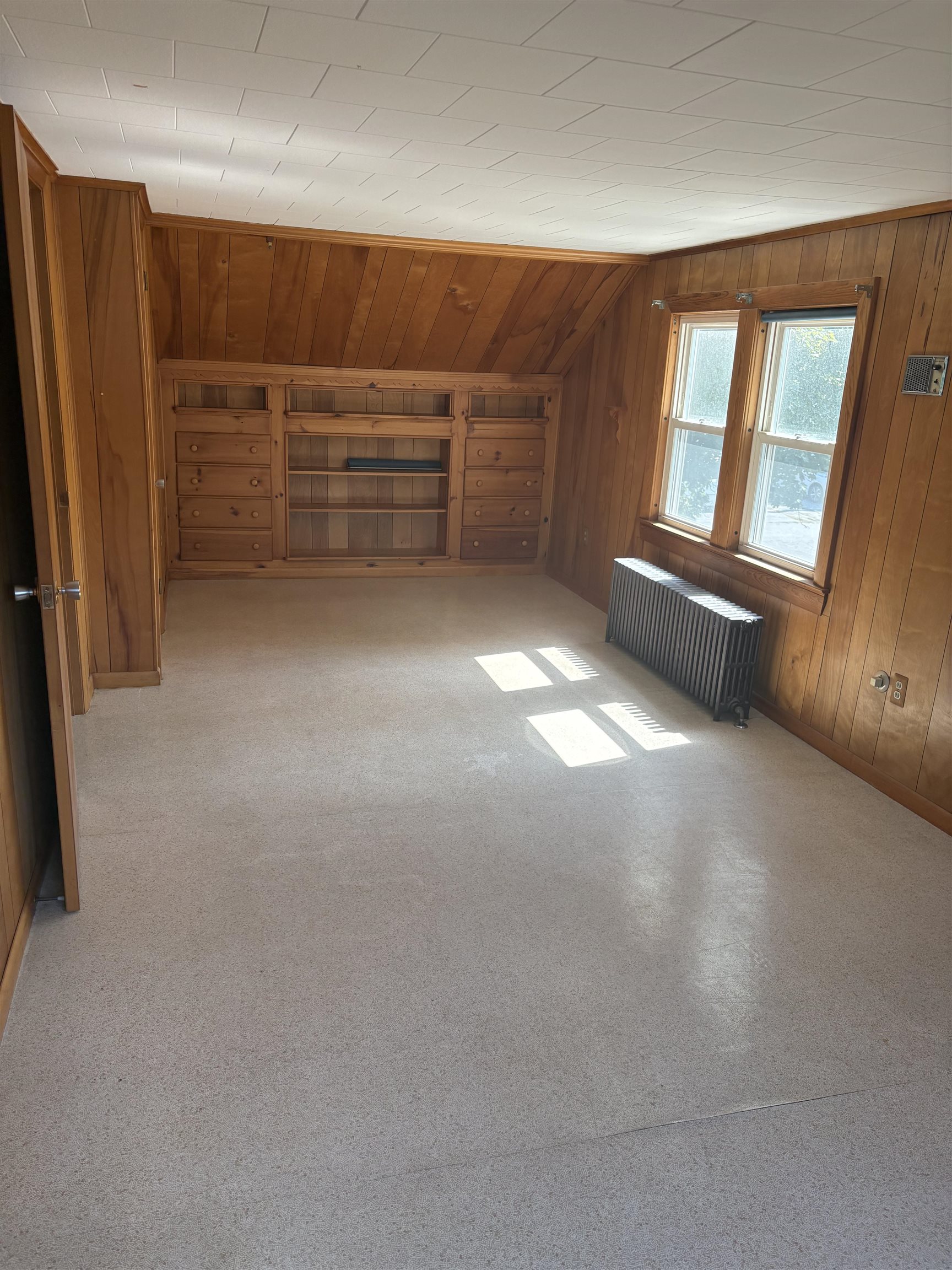 44 Dewey Street Property Photo 9