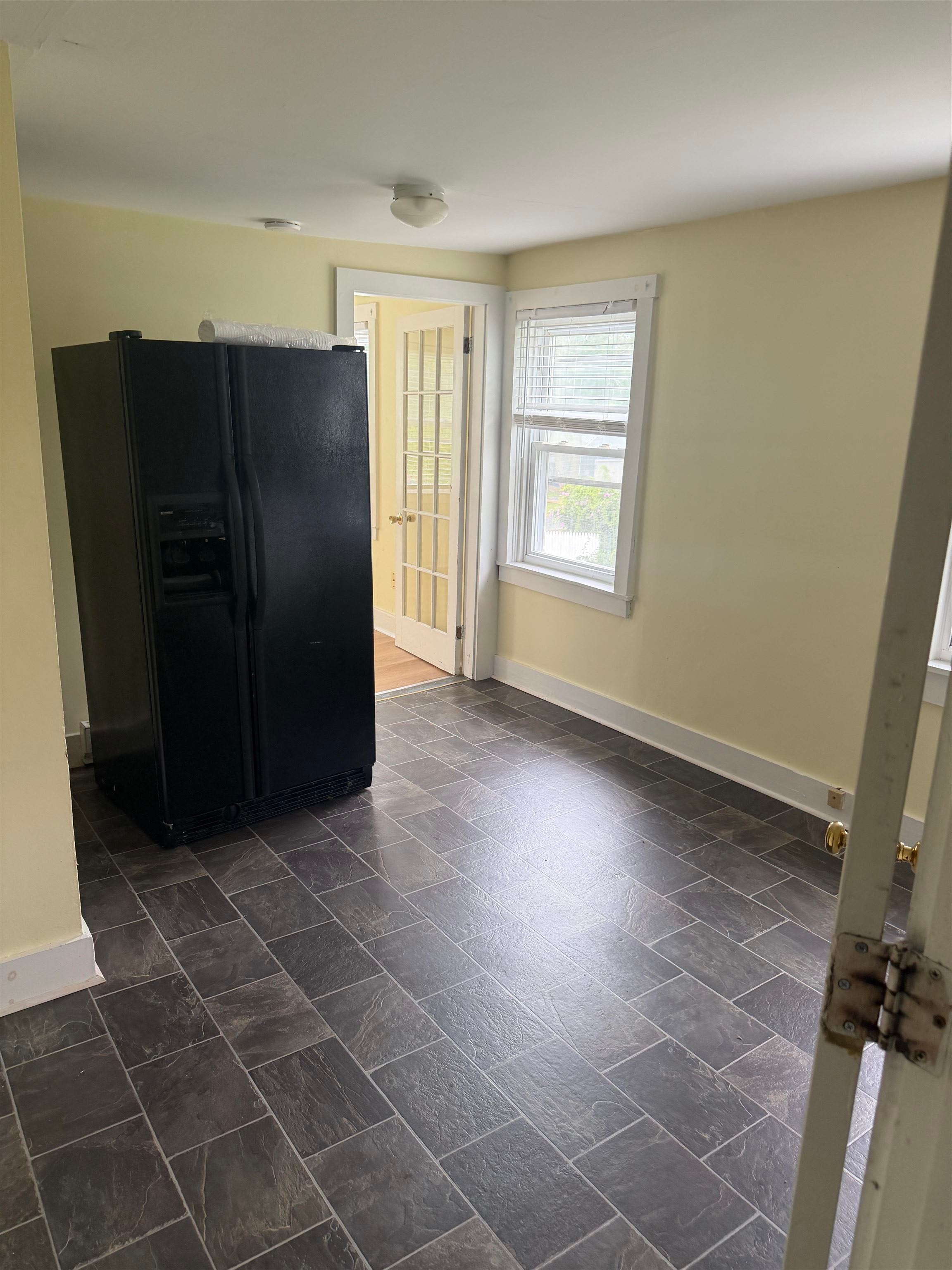 27 Ashuelot Street Property Photo 4