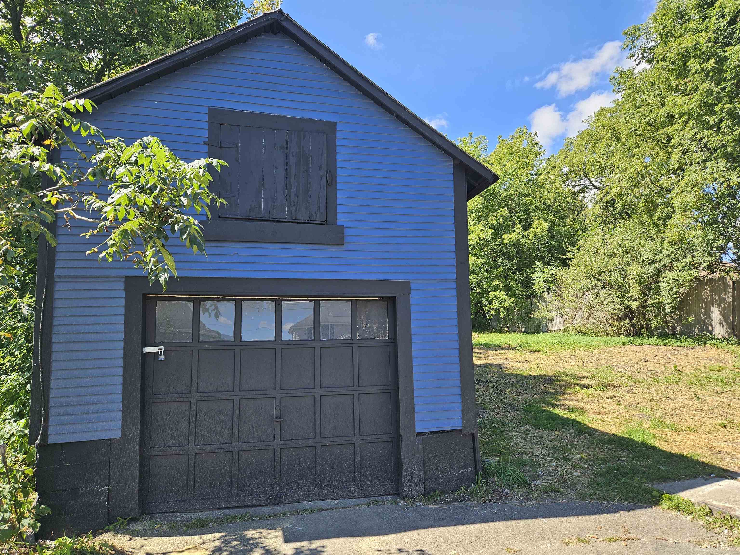 2 Home Street Property Photo 4