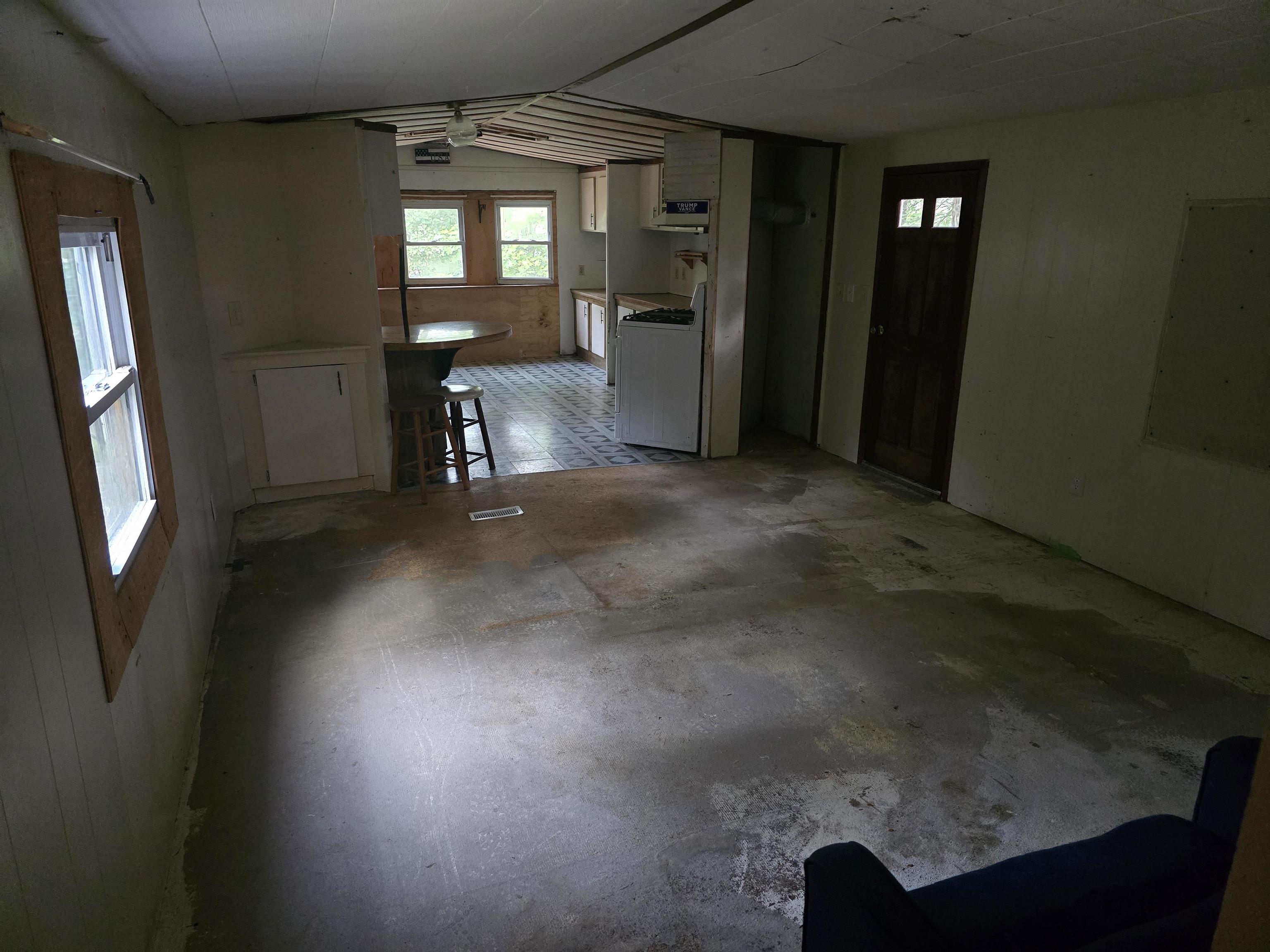 124 Old Stagecoach Road Property Photo 3