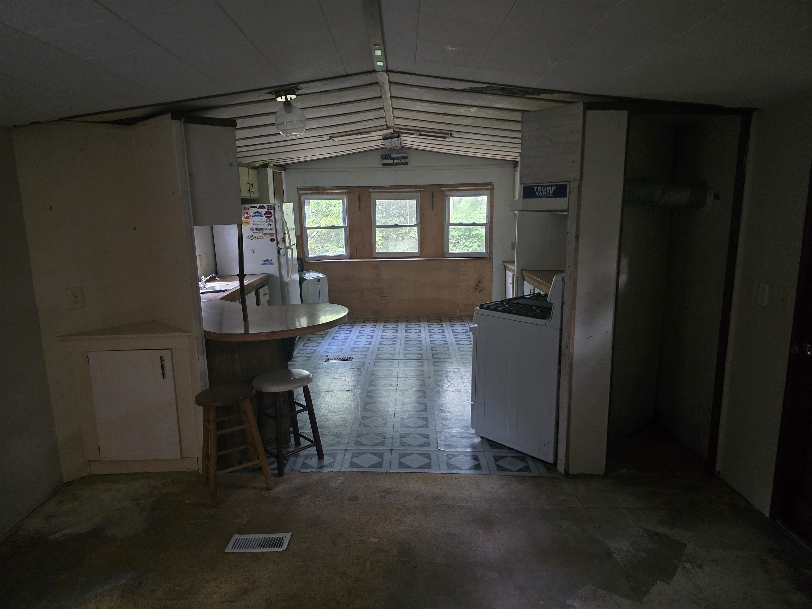 124 Old Stagecoach Road Property Photo 4