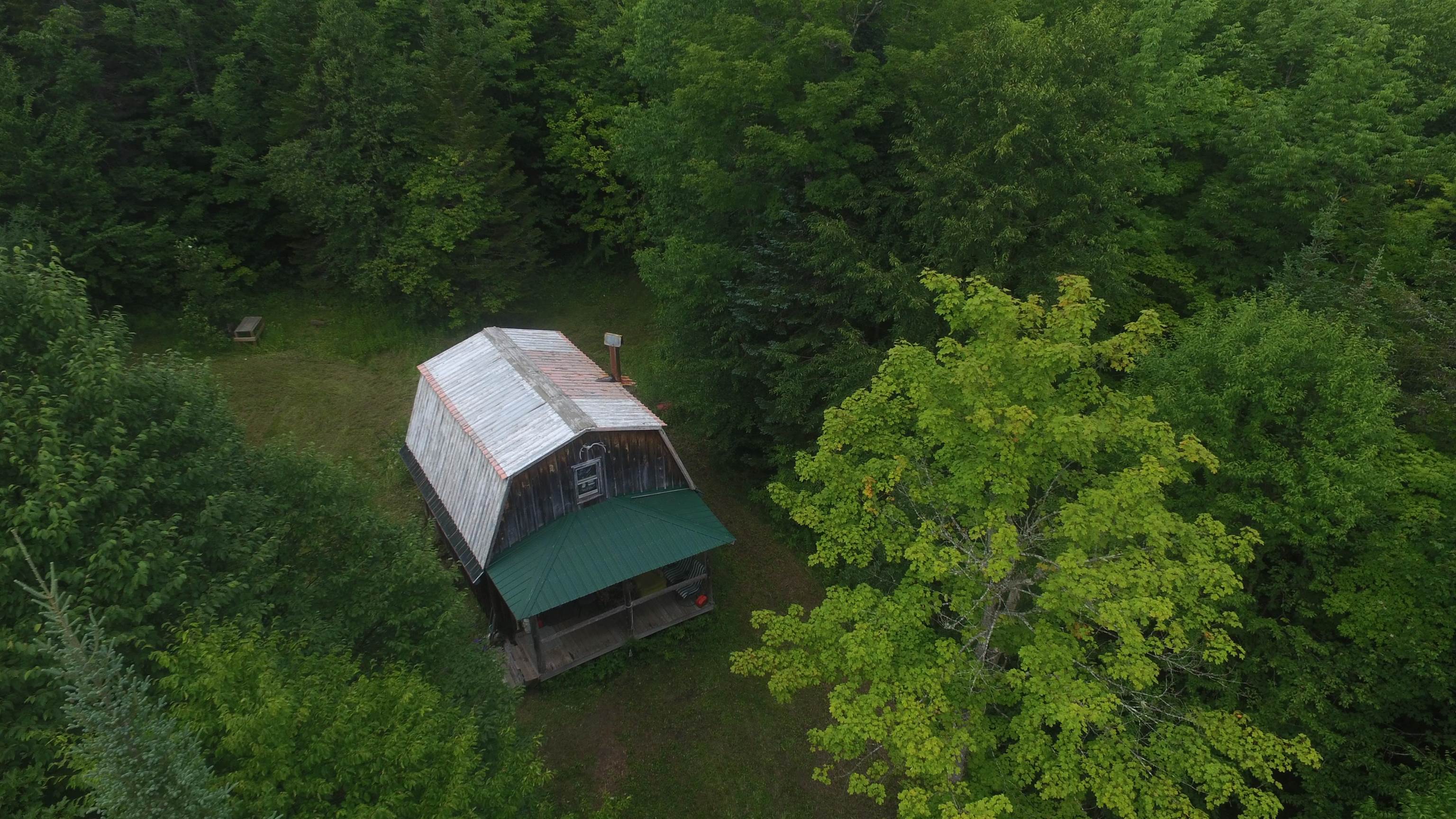 2064 Coles Pond Road Property Photo 2