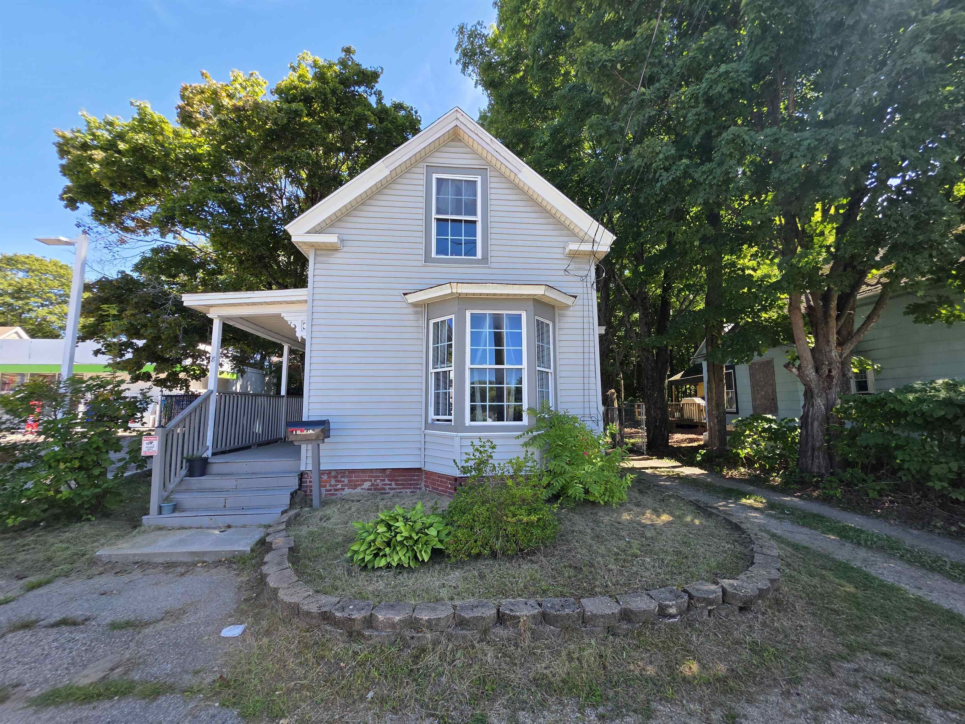 8 Highland Street Property Photo 1