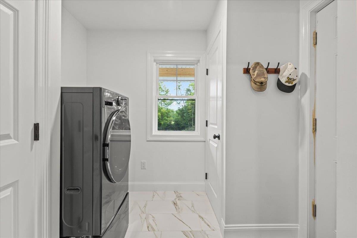 100 Leos Lane Property Photo 15