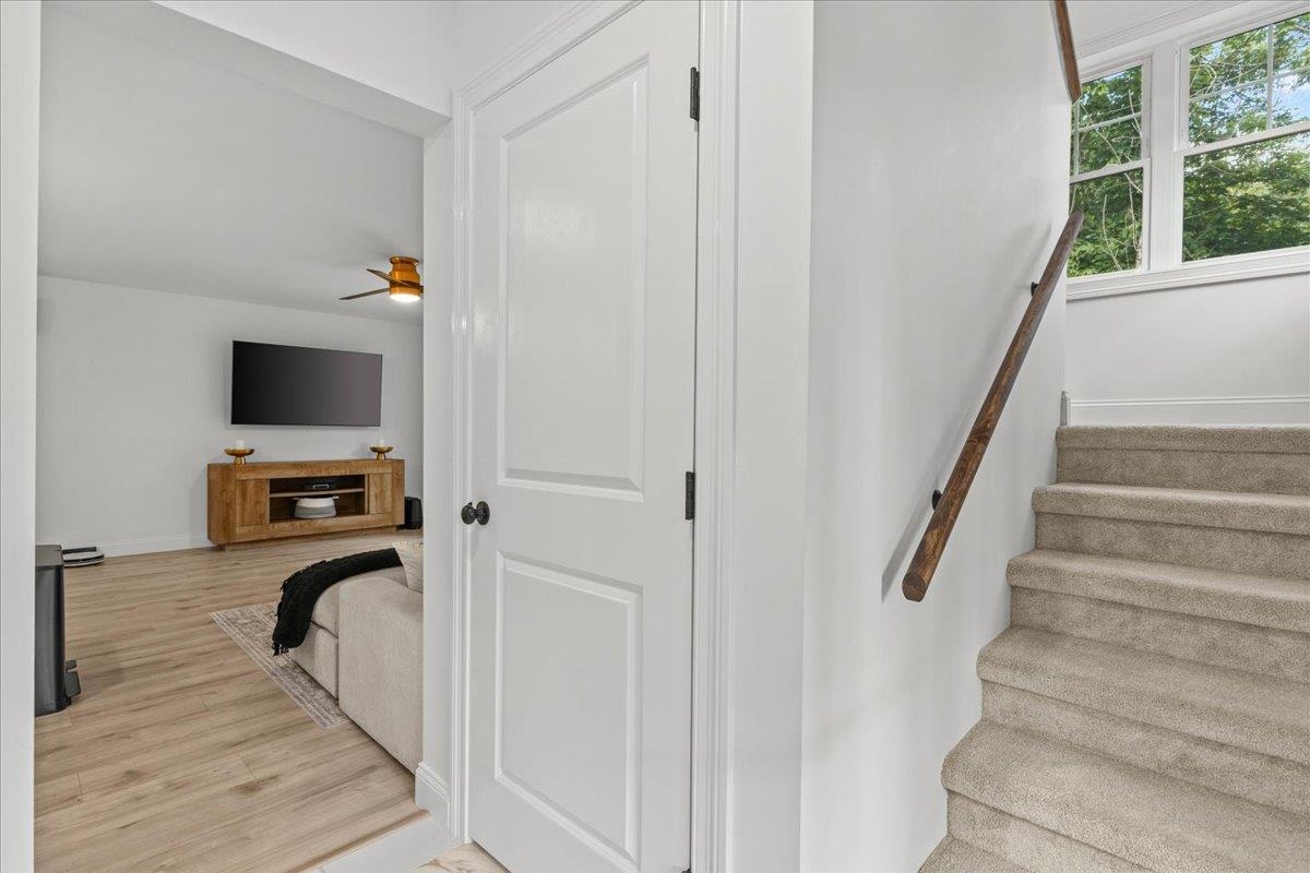 100 Leos Lane Property Photo 16