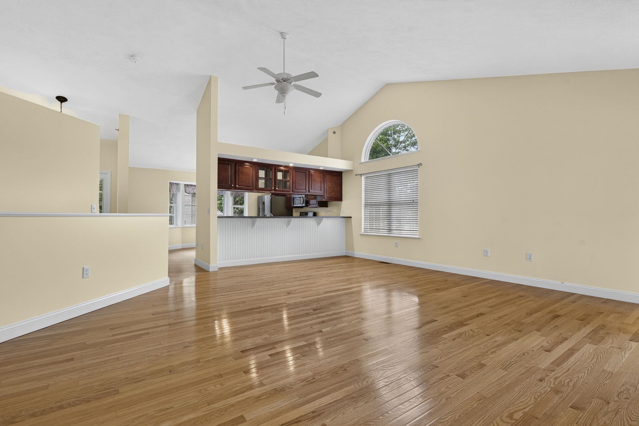 2 Holly Way Property Photo 7