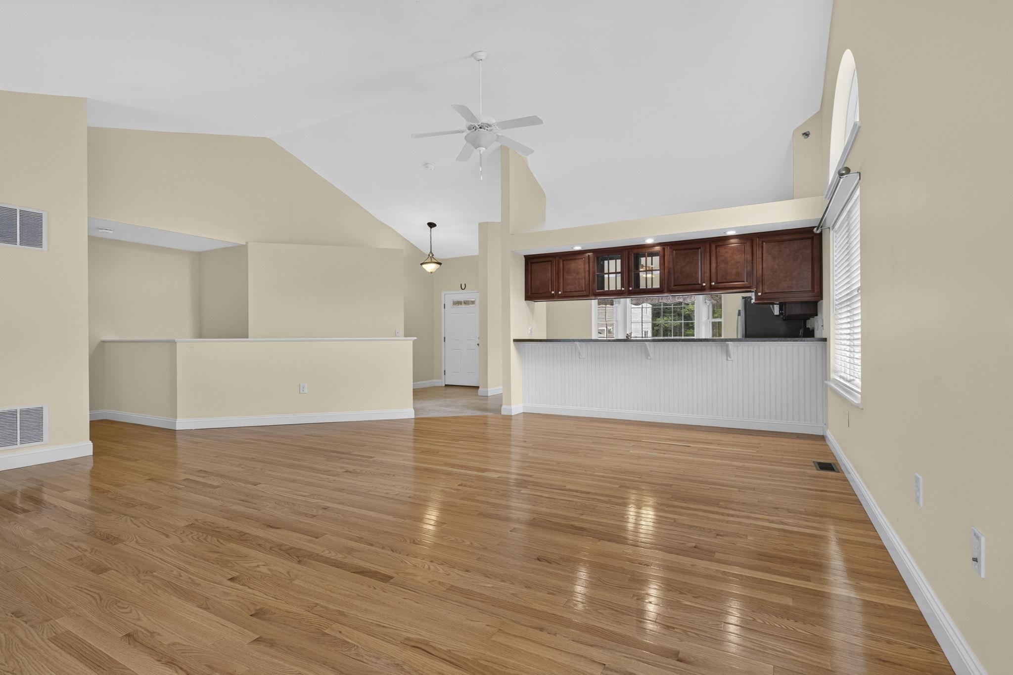 2 Holly Way Property Photo 8