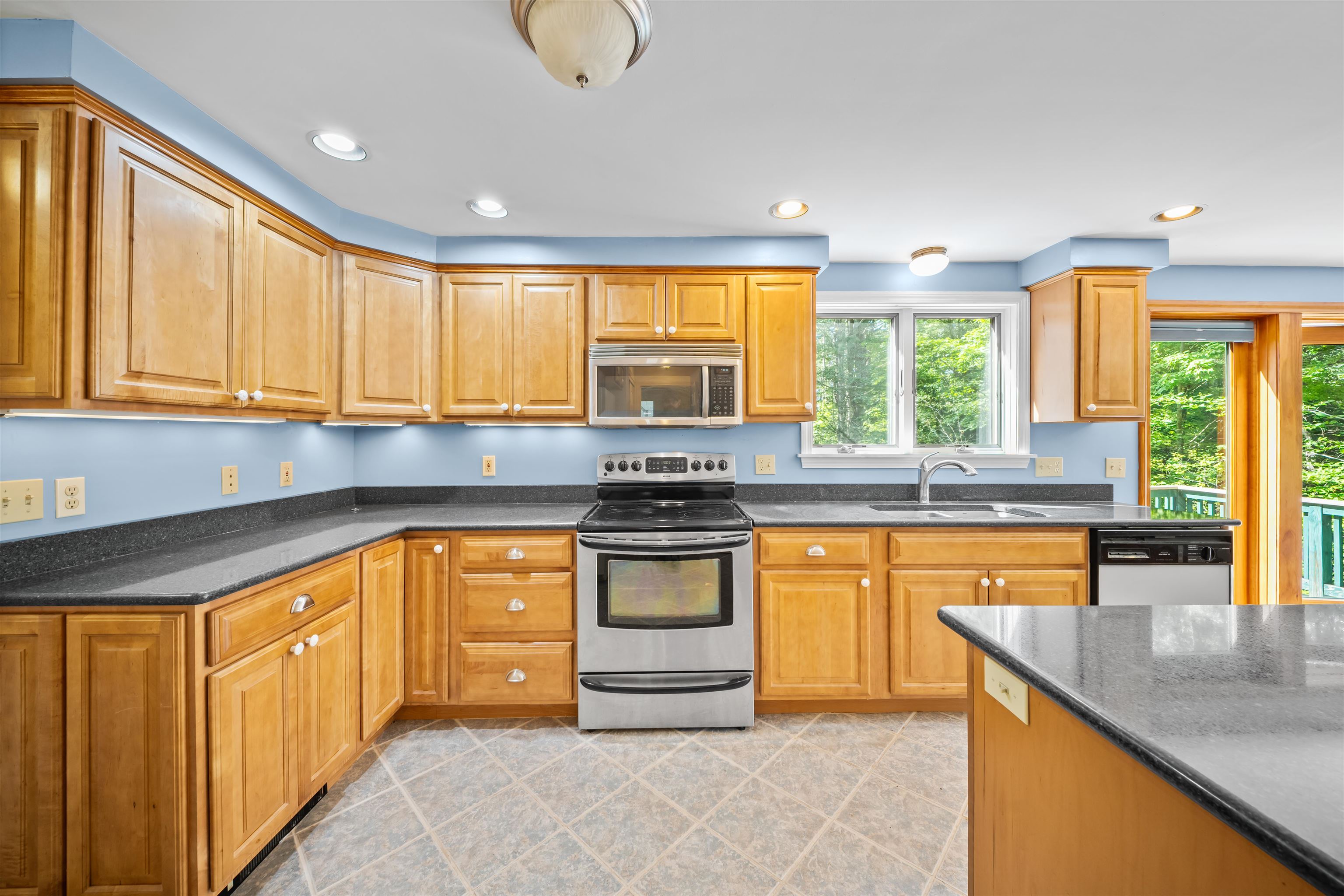 18 Garrison Lane Property Photo 1