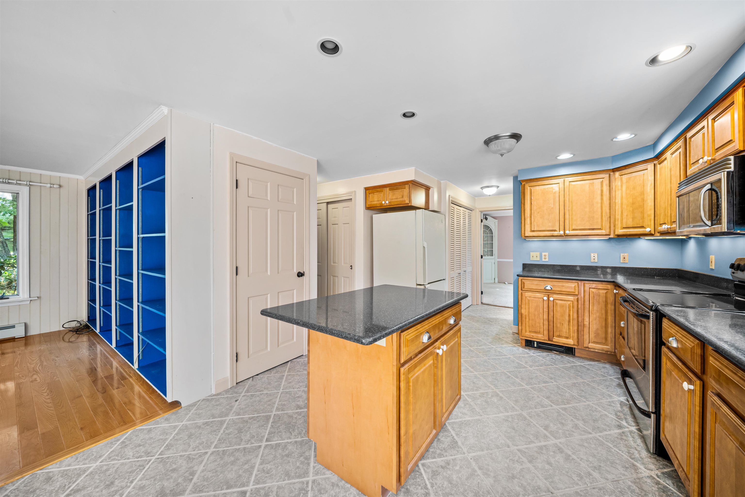 18 Garrison Lane Property Photo 4