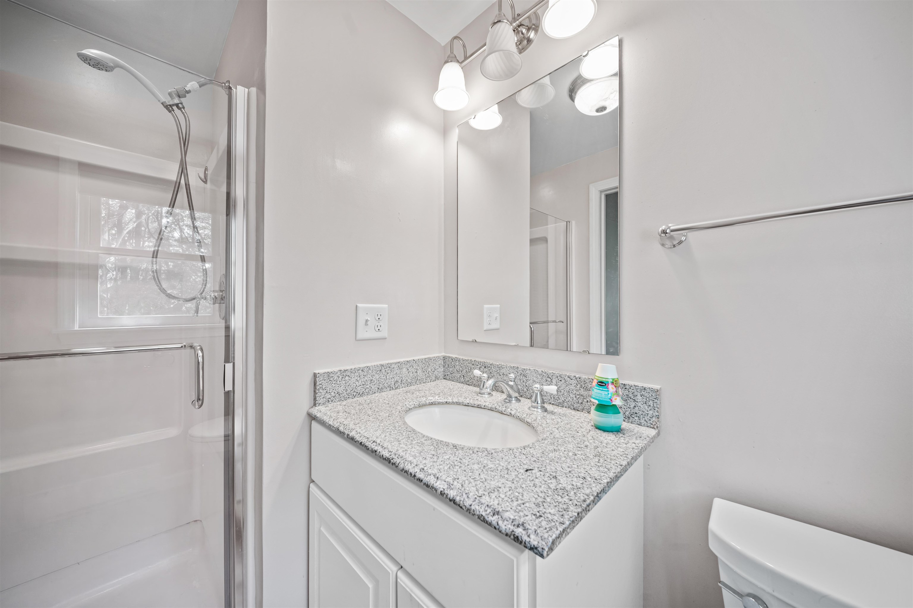 18 Garrison Lane Property Photo 22