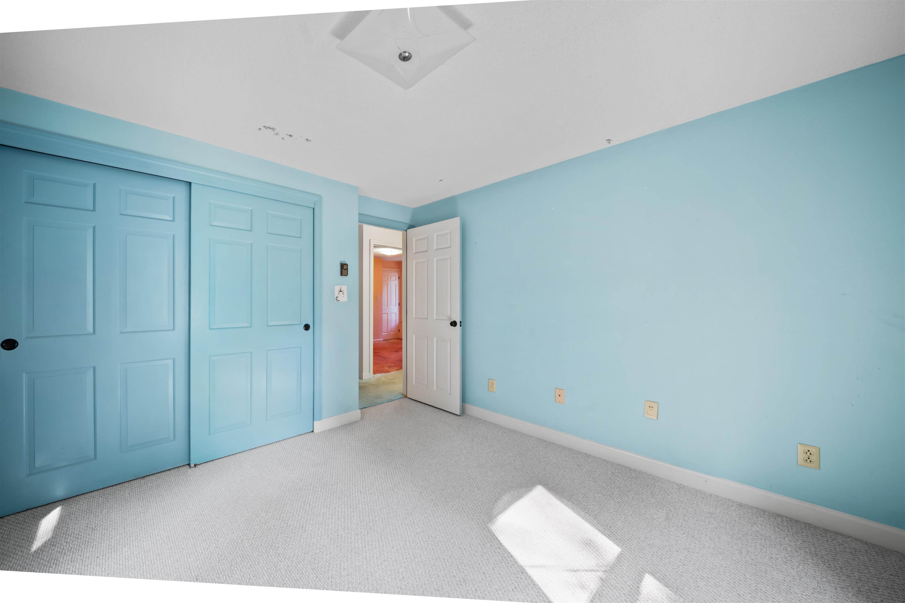 18 Garrison Lane Property Photo 26