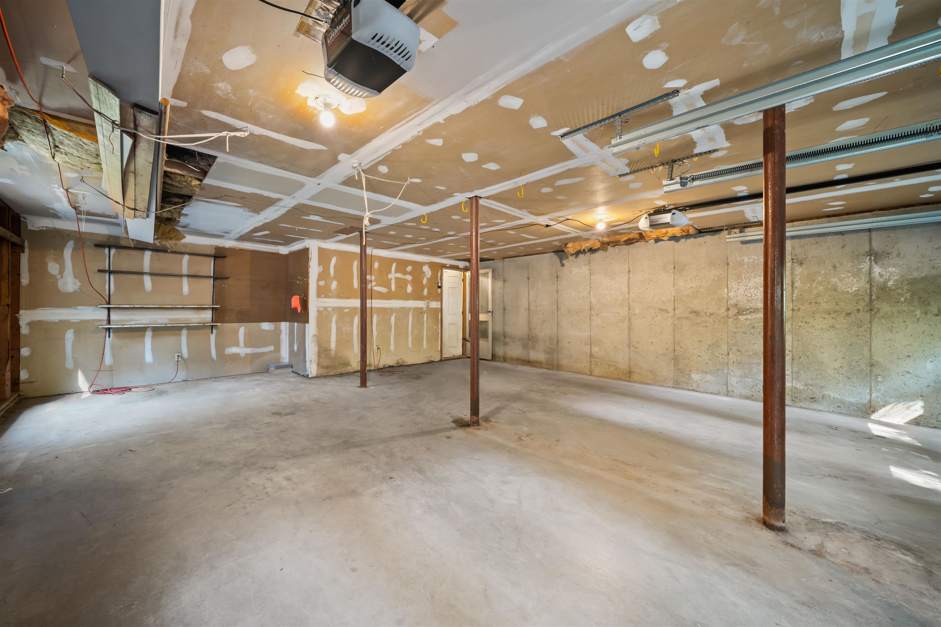 18 Garrison Lane Property Photo 35