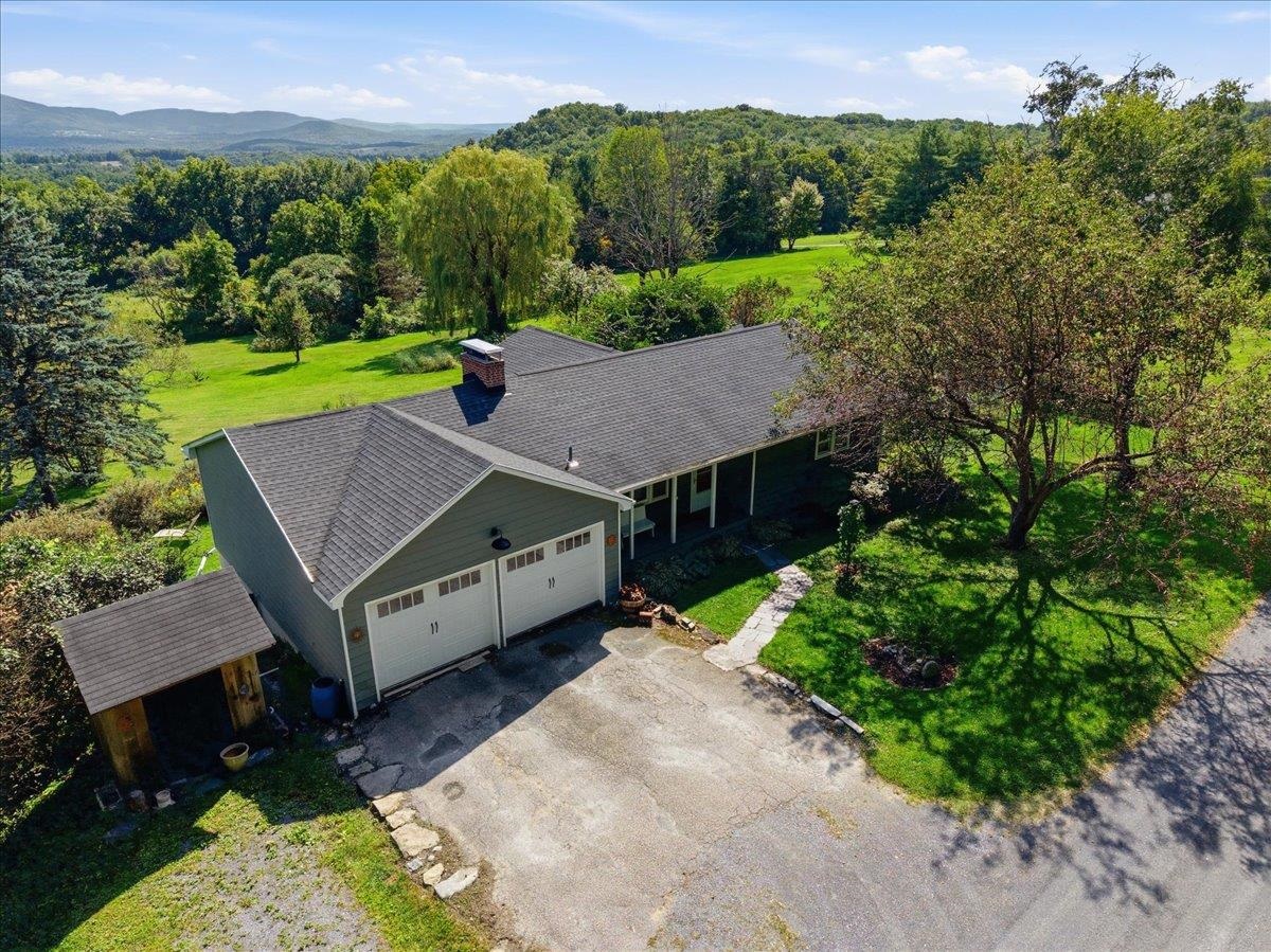 66 Crosier Private Road Property Photo 4