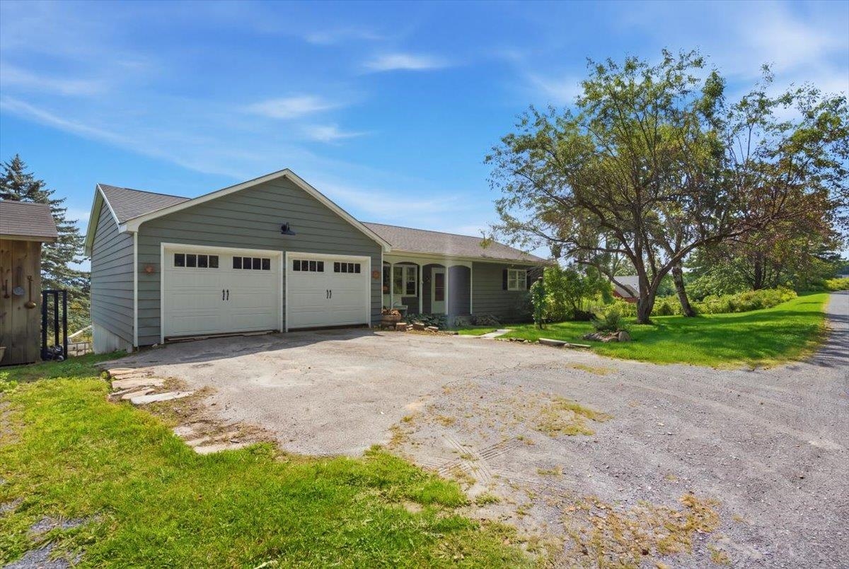66 Crosier Private Road Property Photo 6