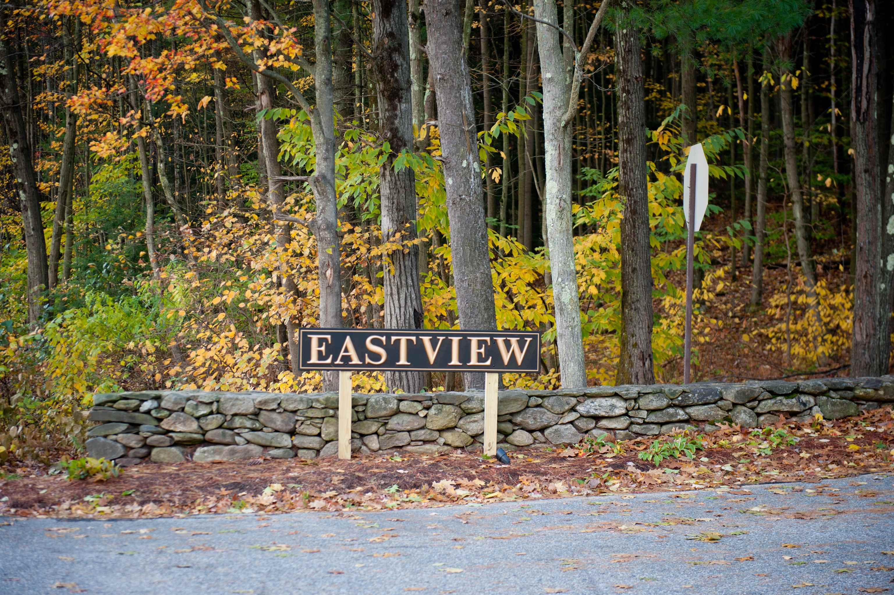403 Eastview Drive Property Photo 2
