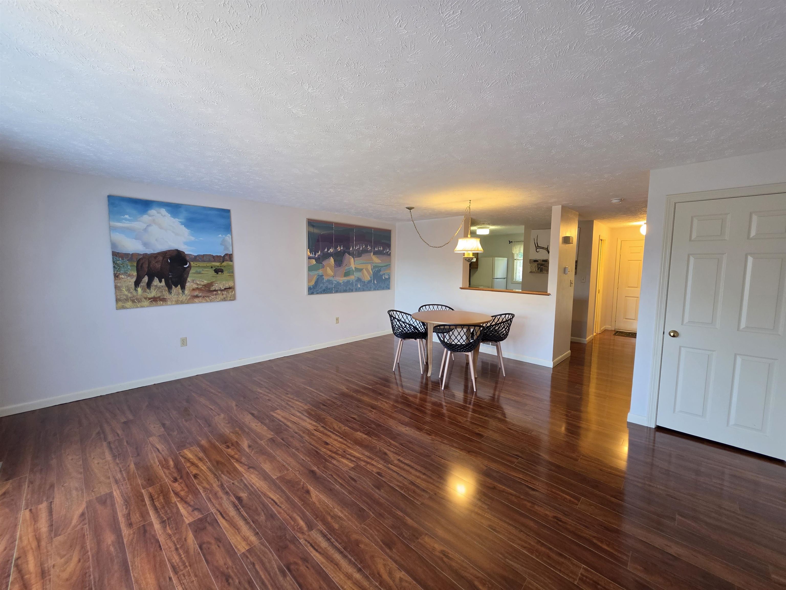 403 Eastview Drive Property Photo 5