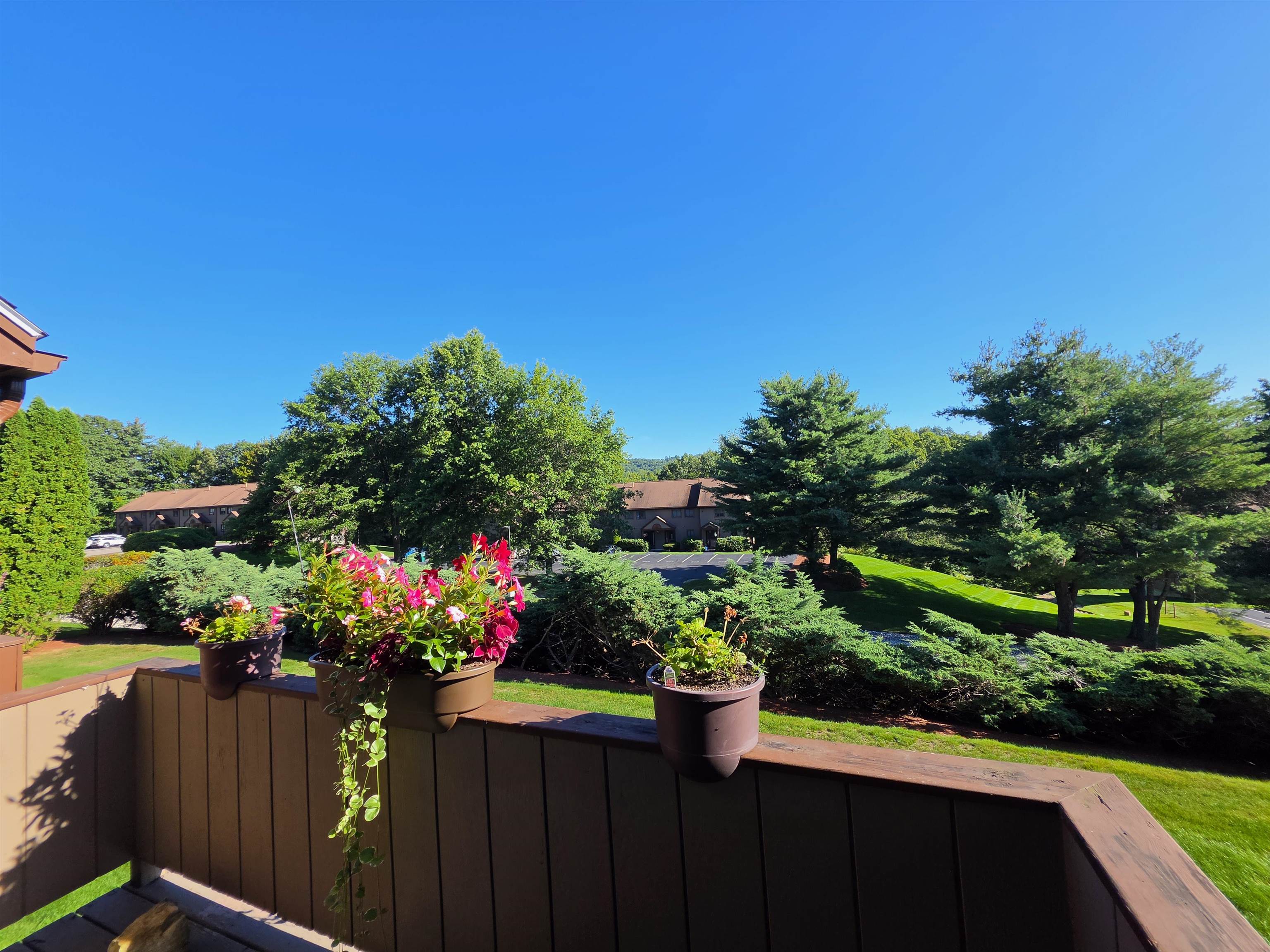 403 Eastview Drive Property Photo 10