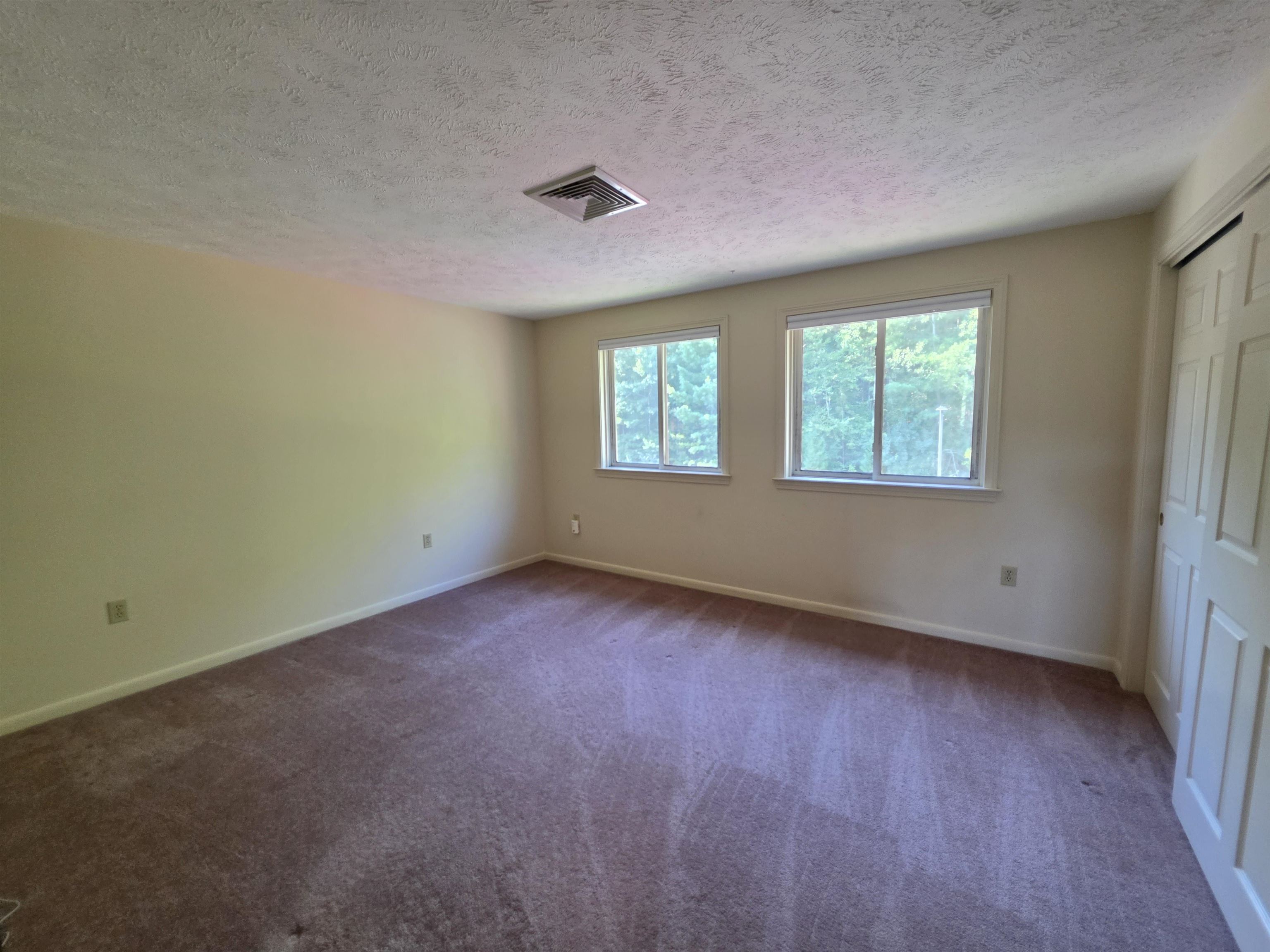 403 Eastview Drive Property Photo 12