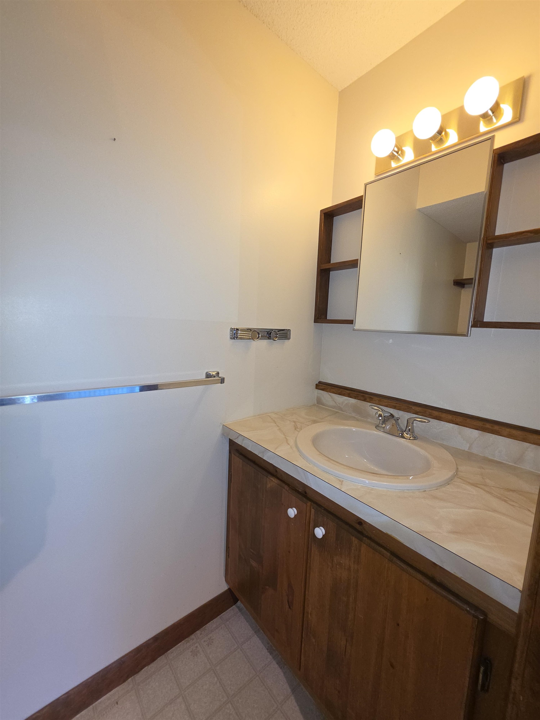 403 Eastview Drive Property Photo 20