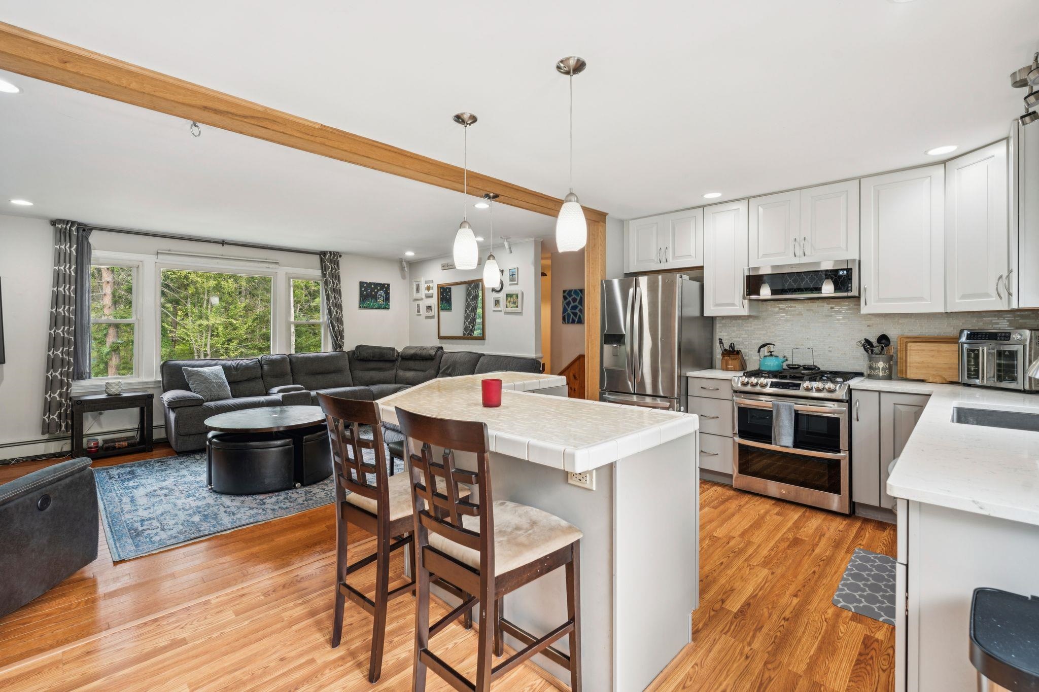 37 Riverside Drive Property Photo 8
