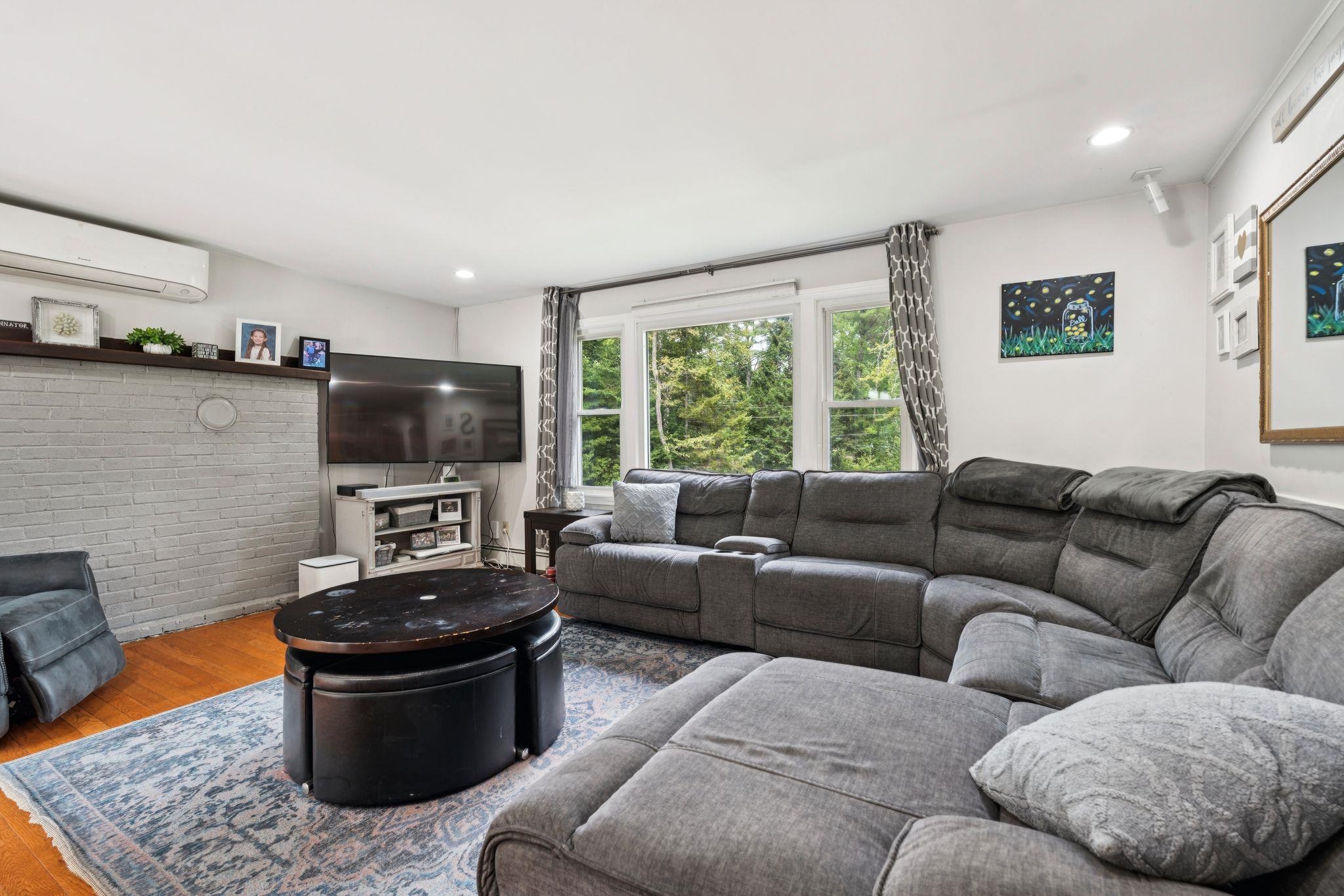 37 Riverside Drive Property Photo 9