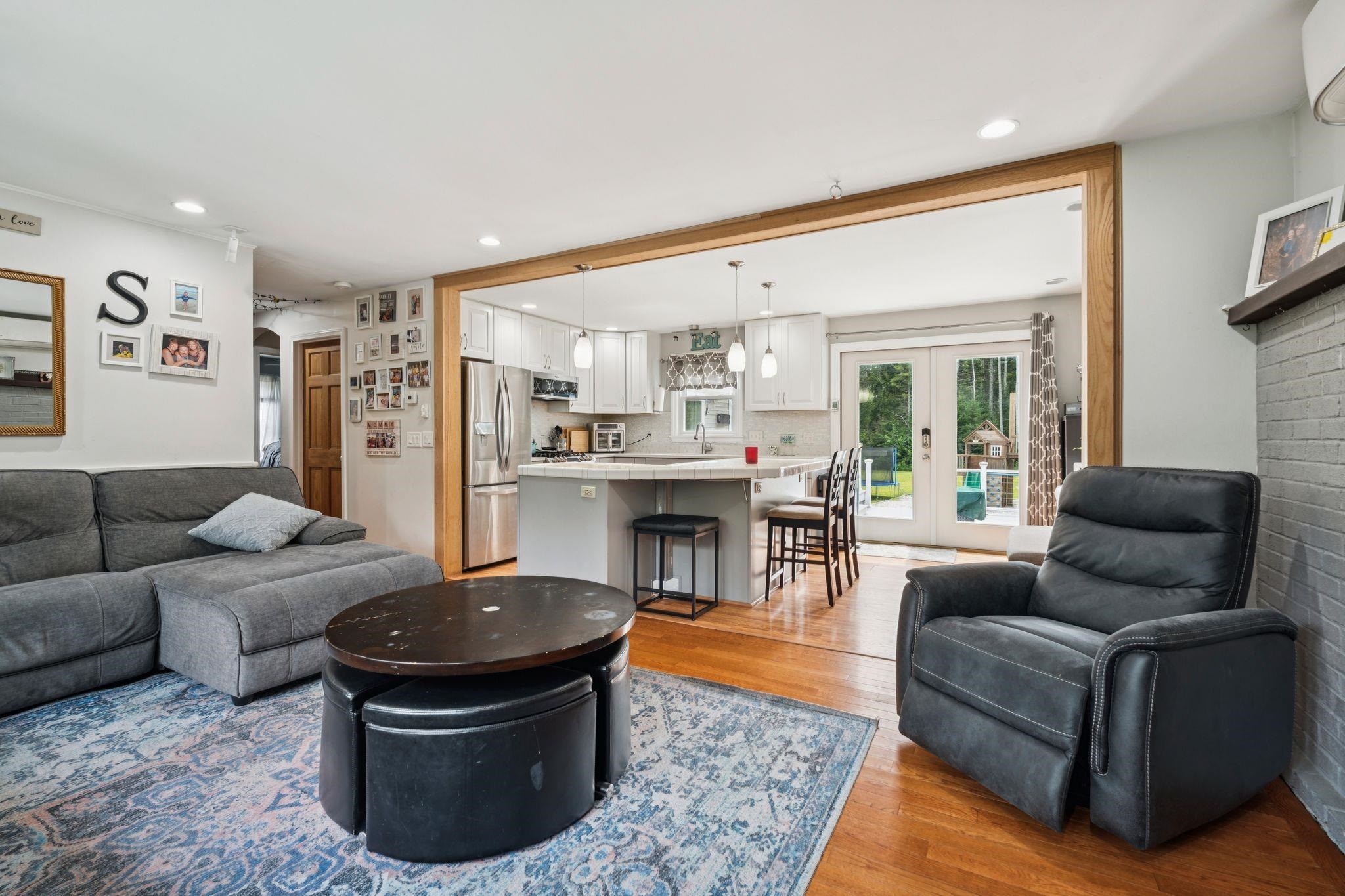 37 Riverside Drive Property Photo 10