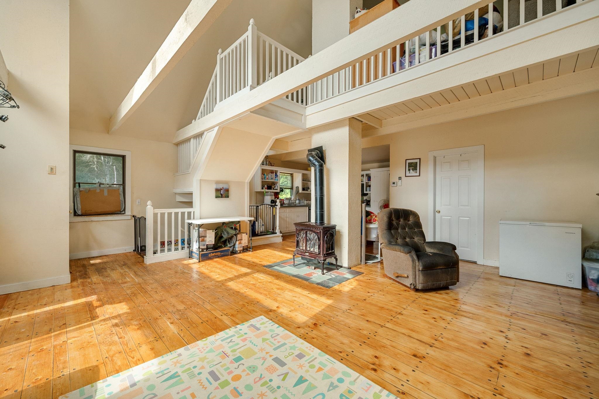 328 Bear Farm Road Property Photo 2