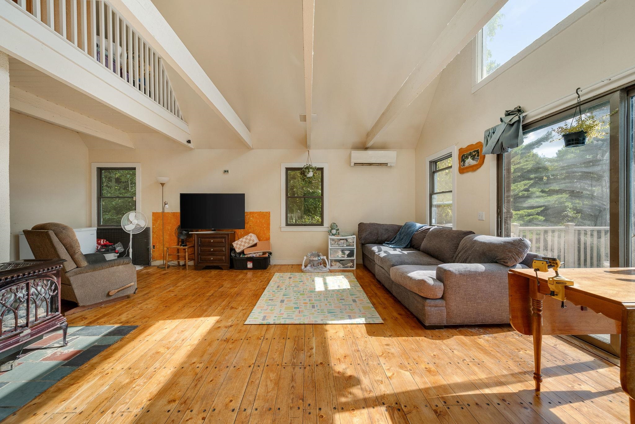 328 Bear Farm Road Property Photo 11