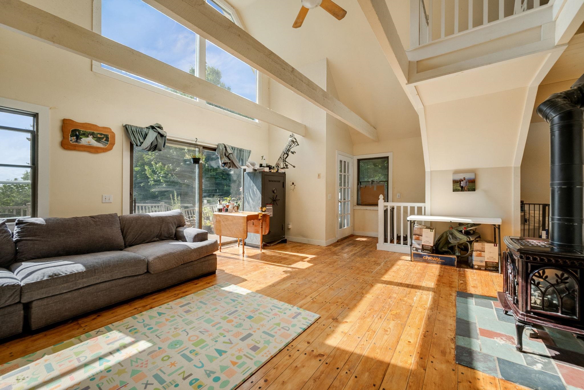 328 Bear Farm Road Property Photo 13