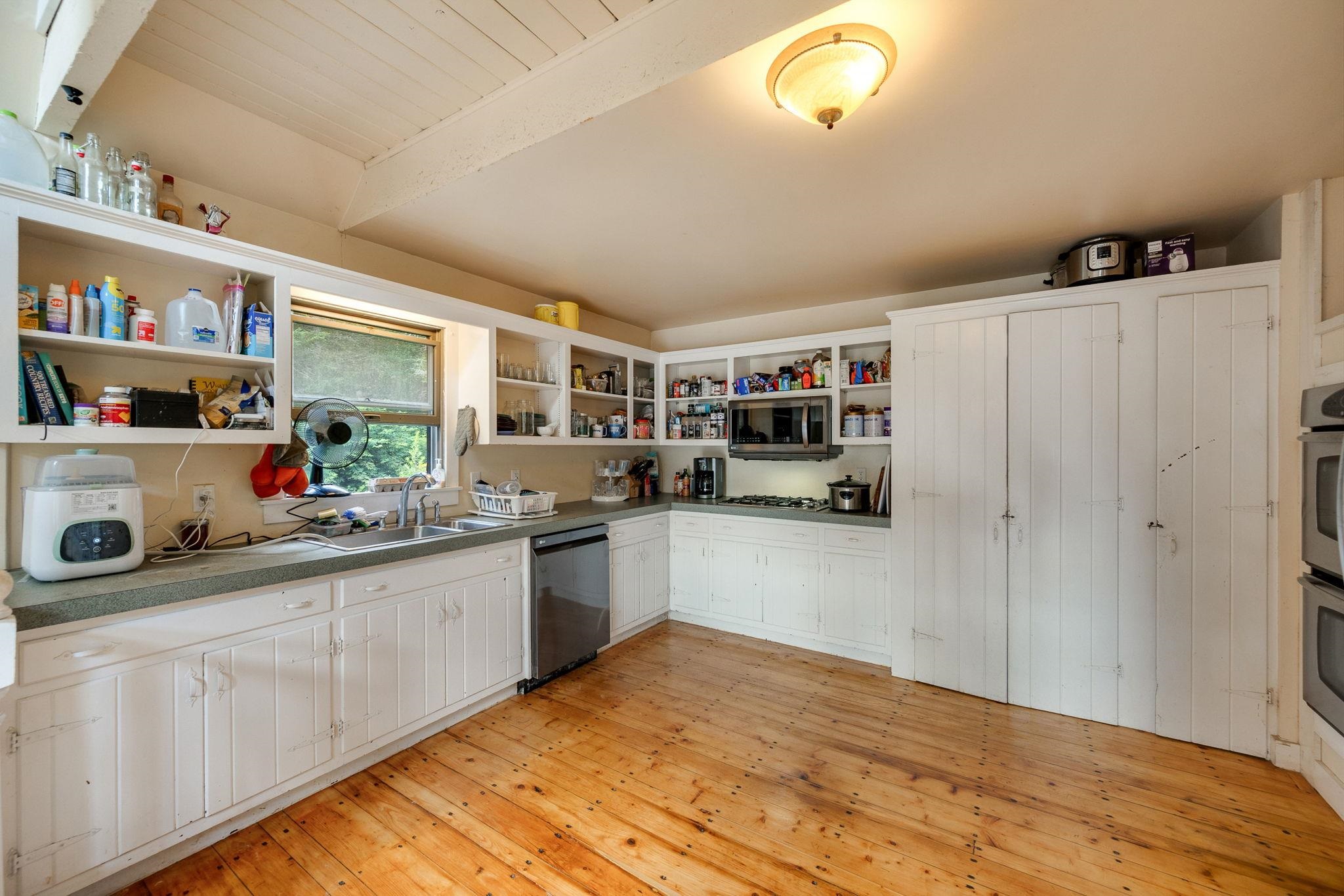 328 Bear Farm Road Property Photo 15