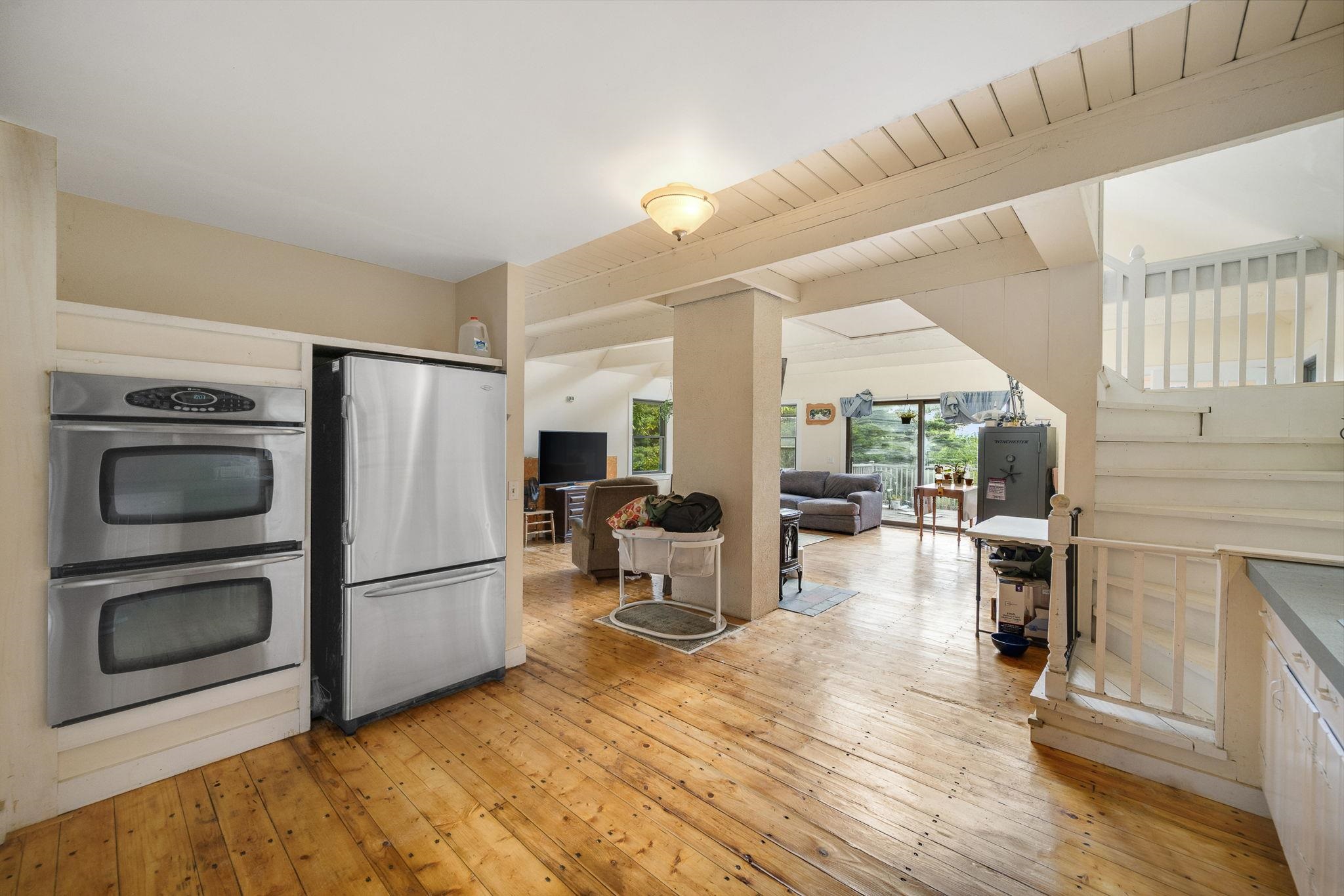 328 Bear Farm Road Property Photo 16