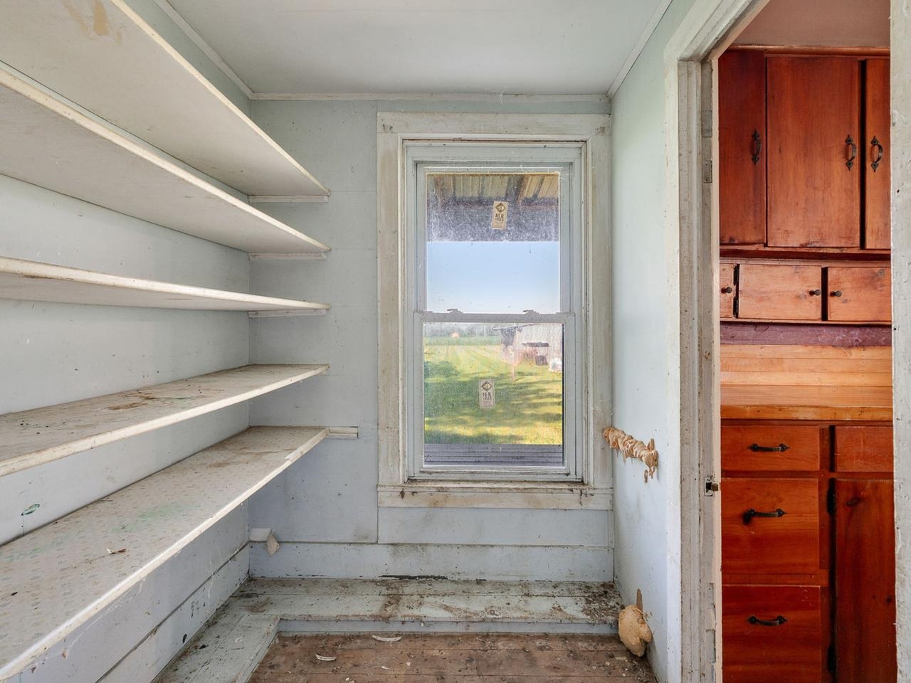 1114 Jersey Street South Property Photo 12