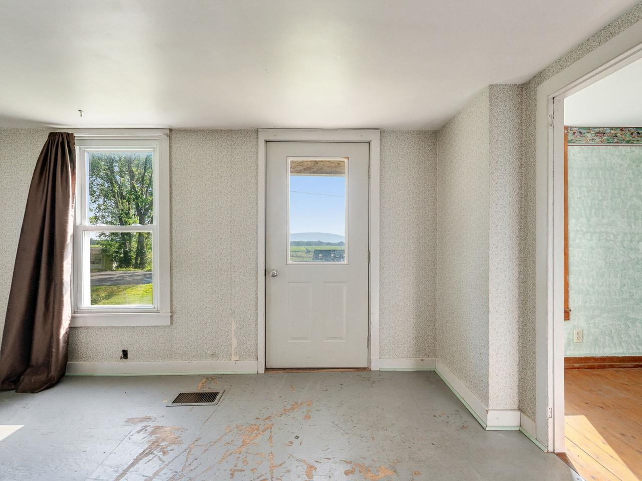 1114 Jersey Street South Property Photo 20